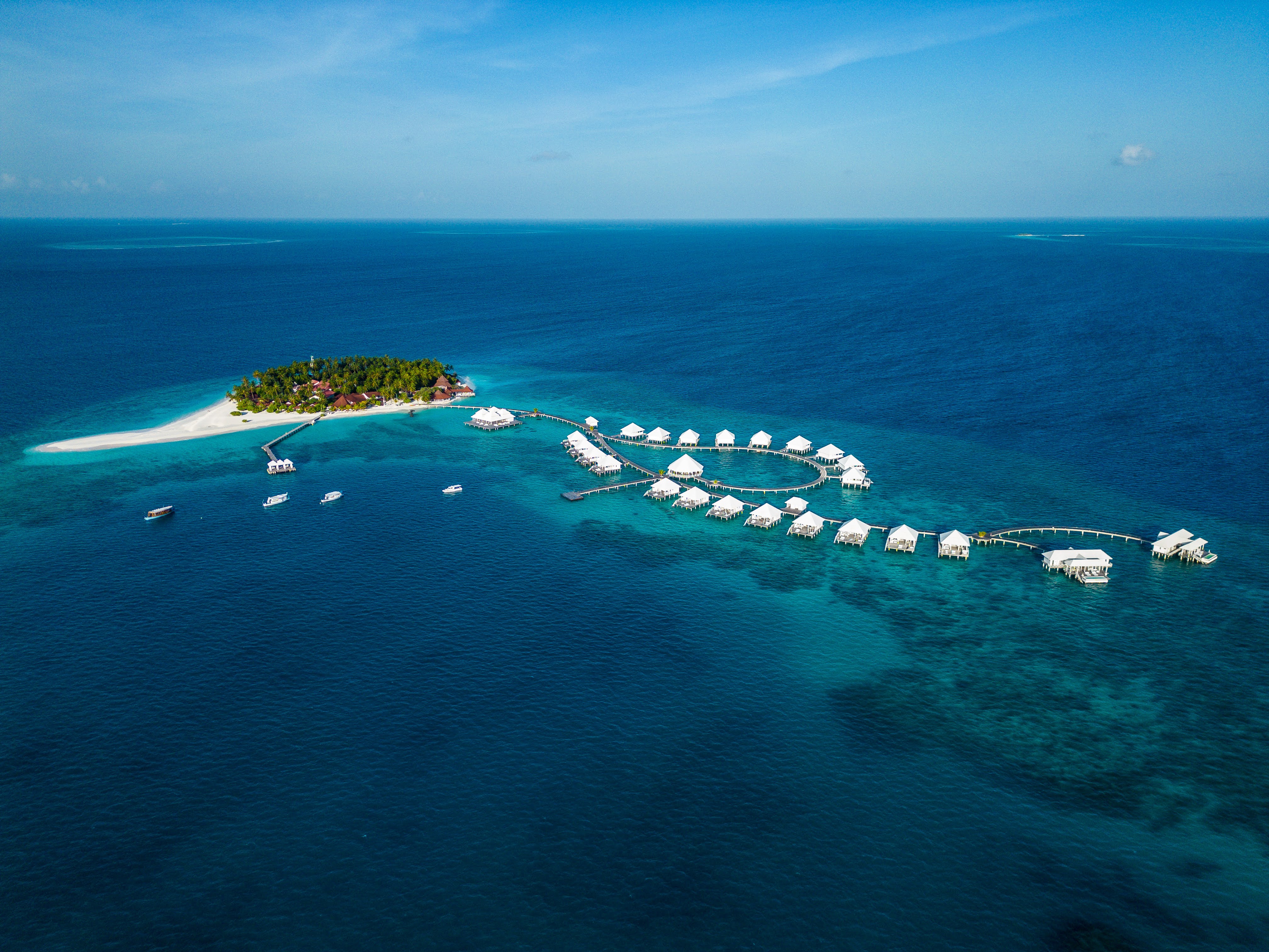Diamonds Thudufushi