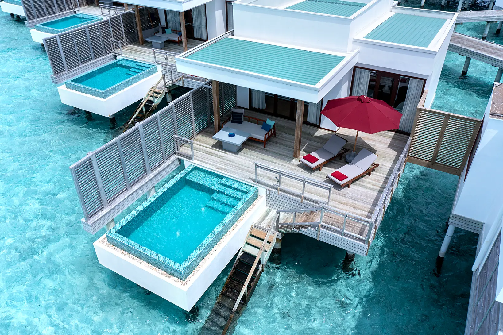 Niva Dhigali Maldives – Overwater-Villa aus der Luft