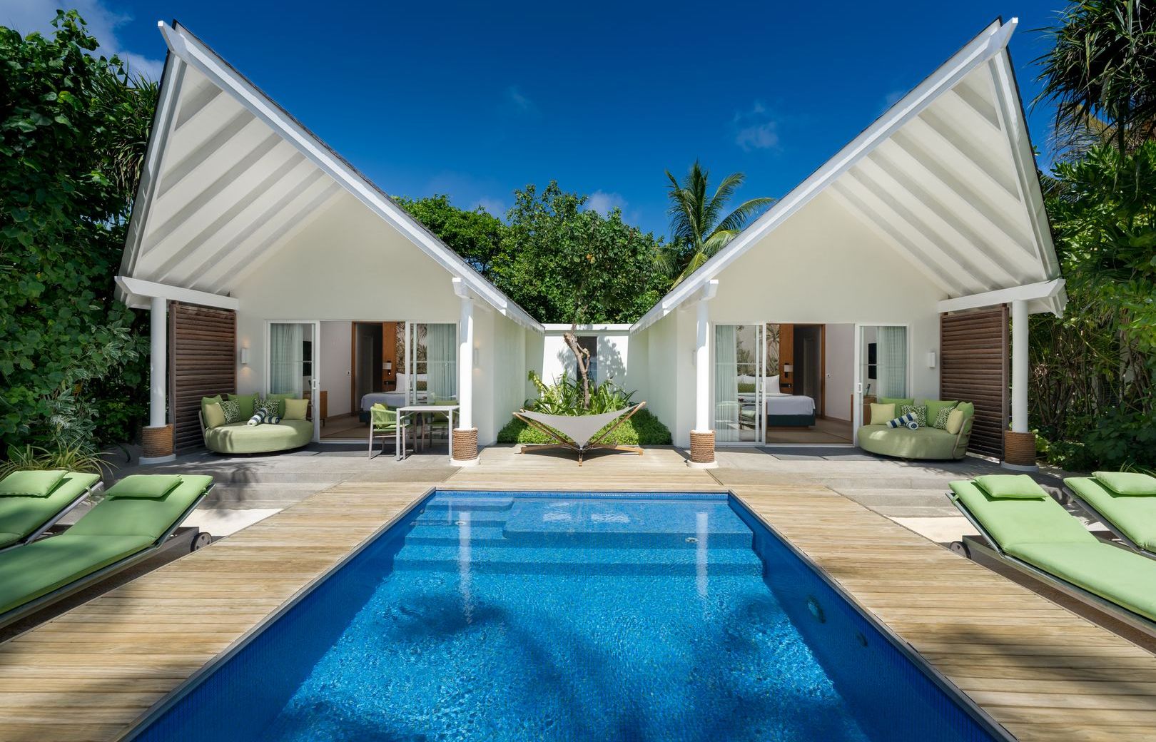 Strandvilla mit Pool