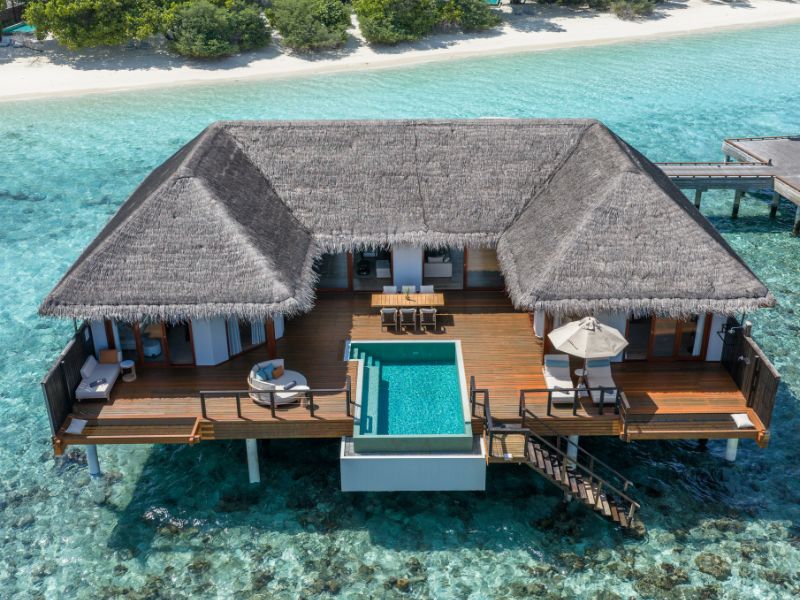 Dusit Thani Maldives – Overwater Pavilion aus der Luft