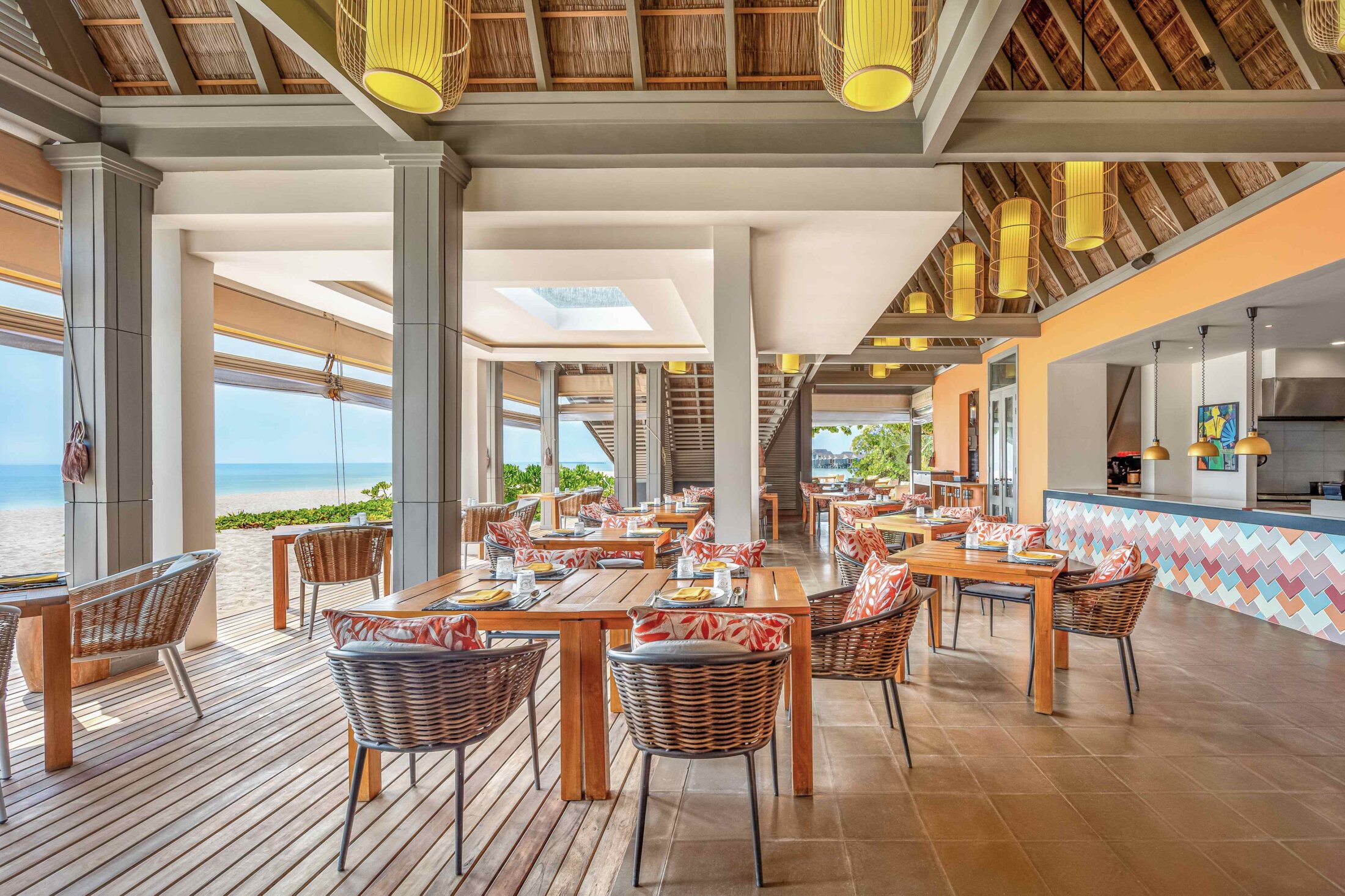 Cora Cora Maldives – Ginger Moon®