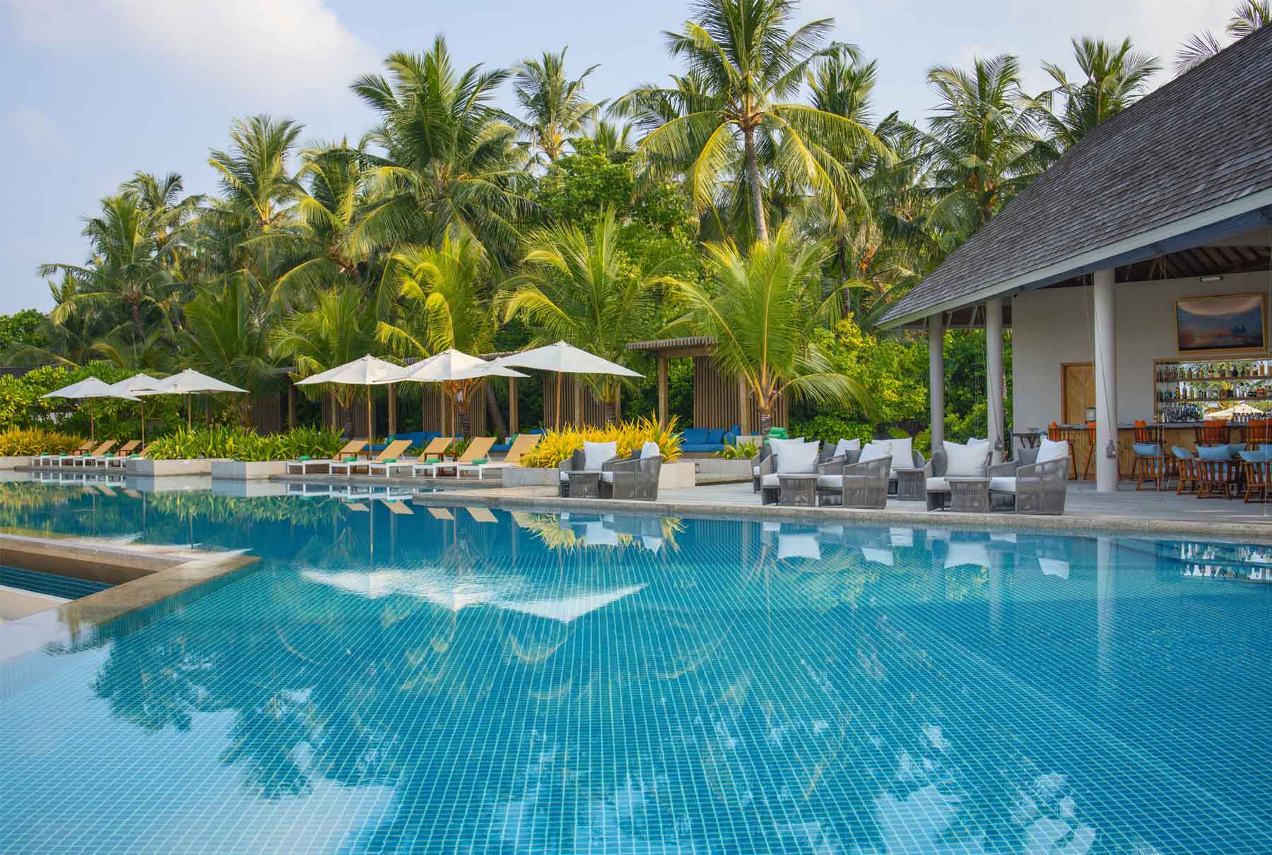 Sunset Pool & Bar