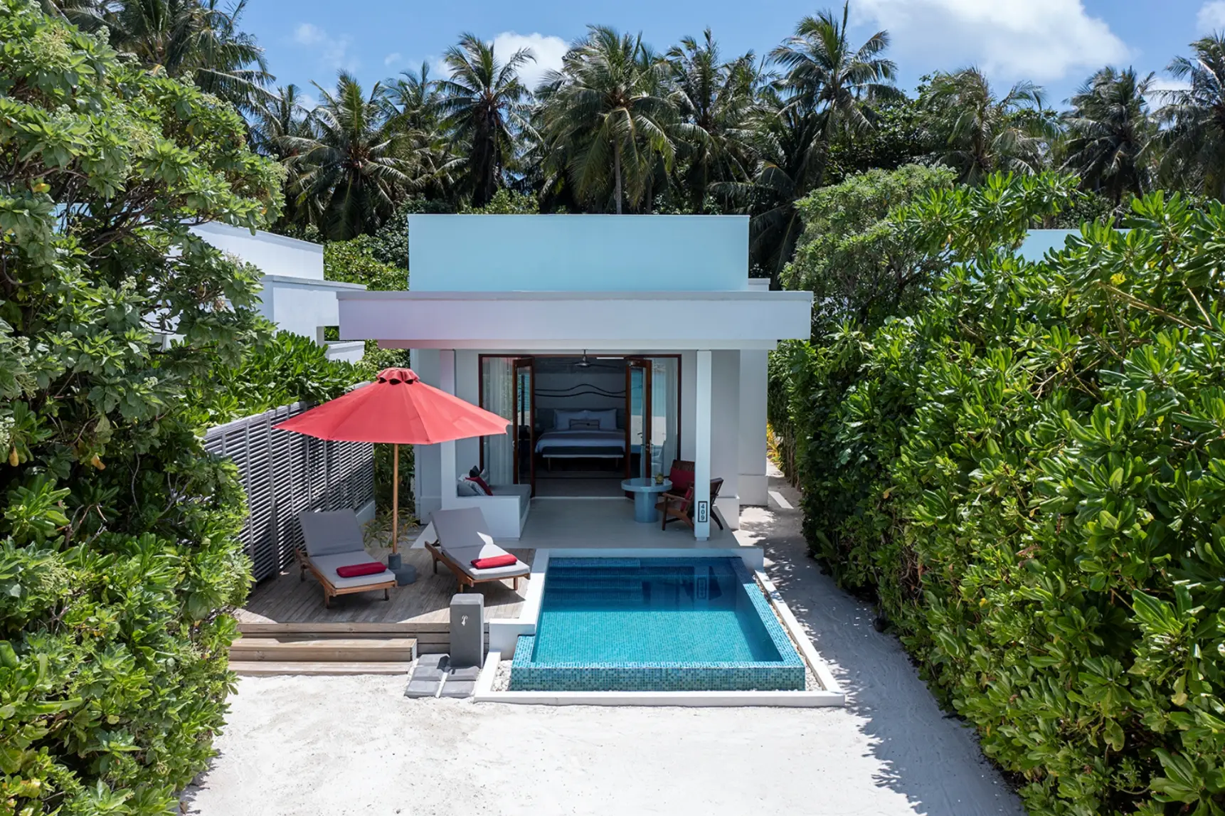 Strandvilla mit Pool - Bild 3