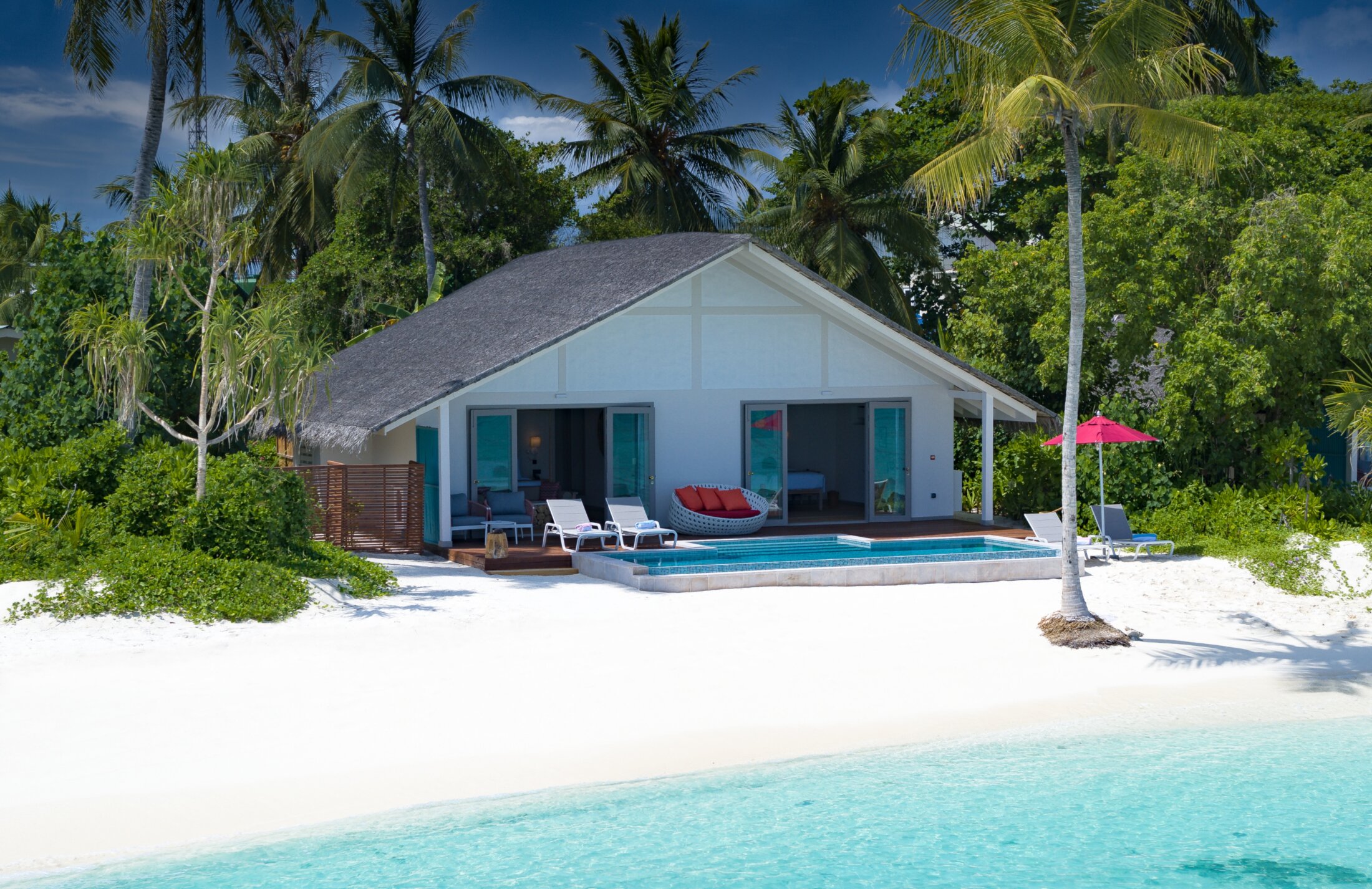 Familien-Strandvilla mit Pool und zwei Schlafzimmern - Bild 1