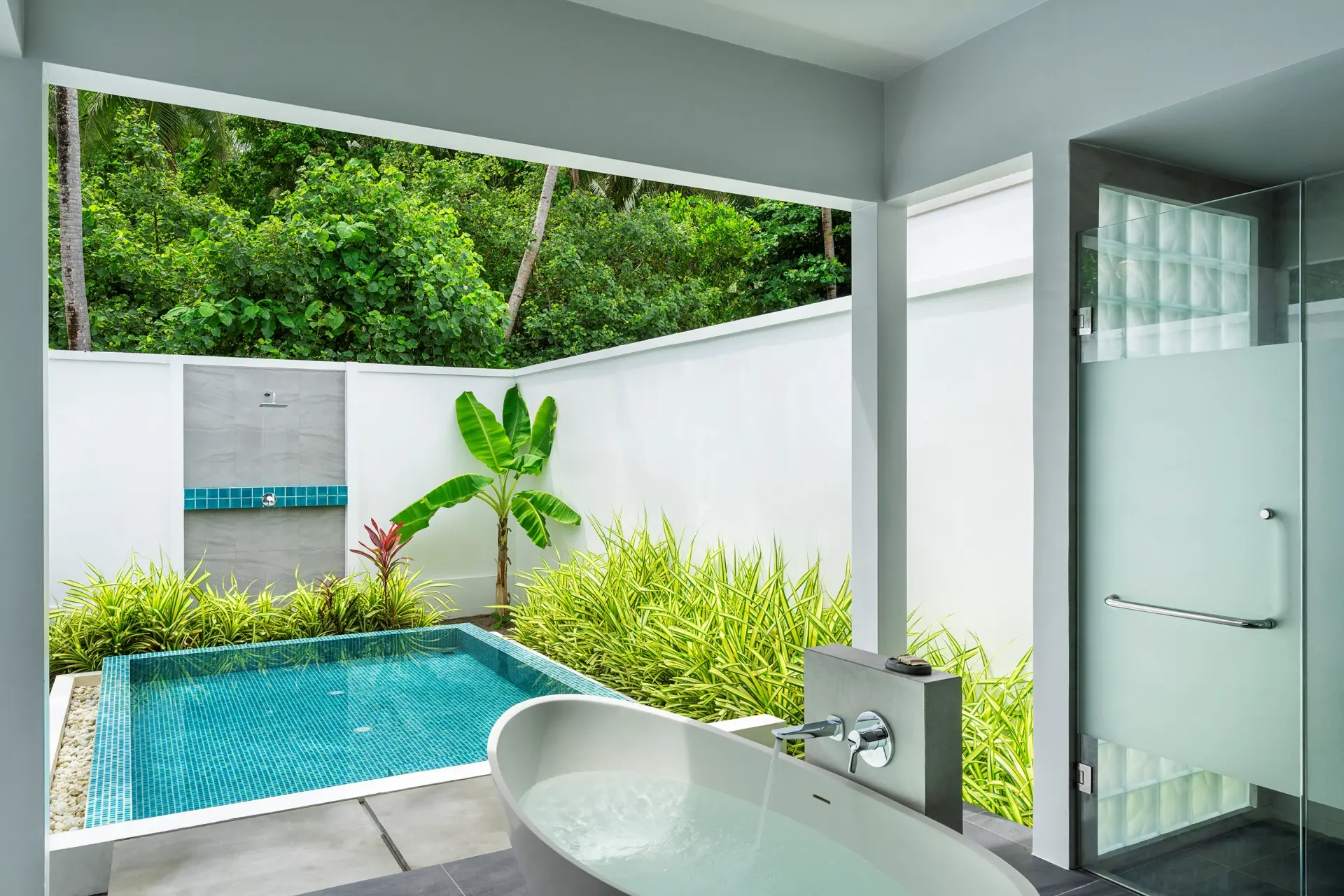 Strandvilla mit Gartenpool - Bild 3