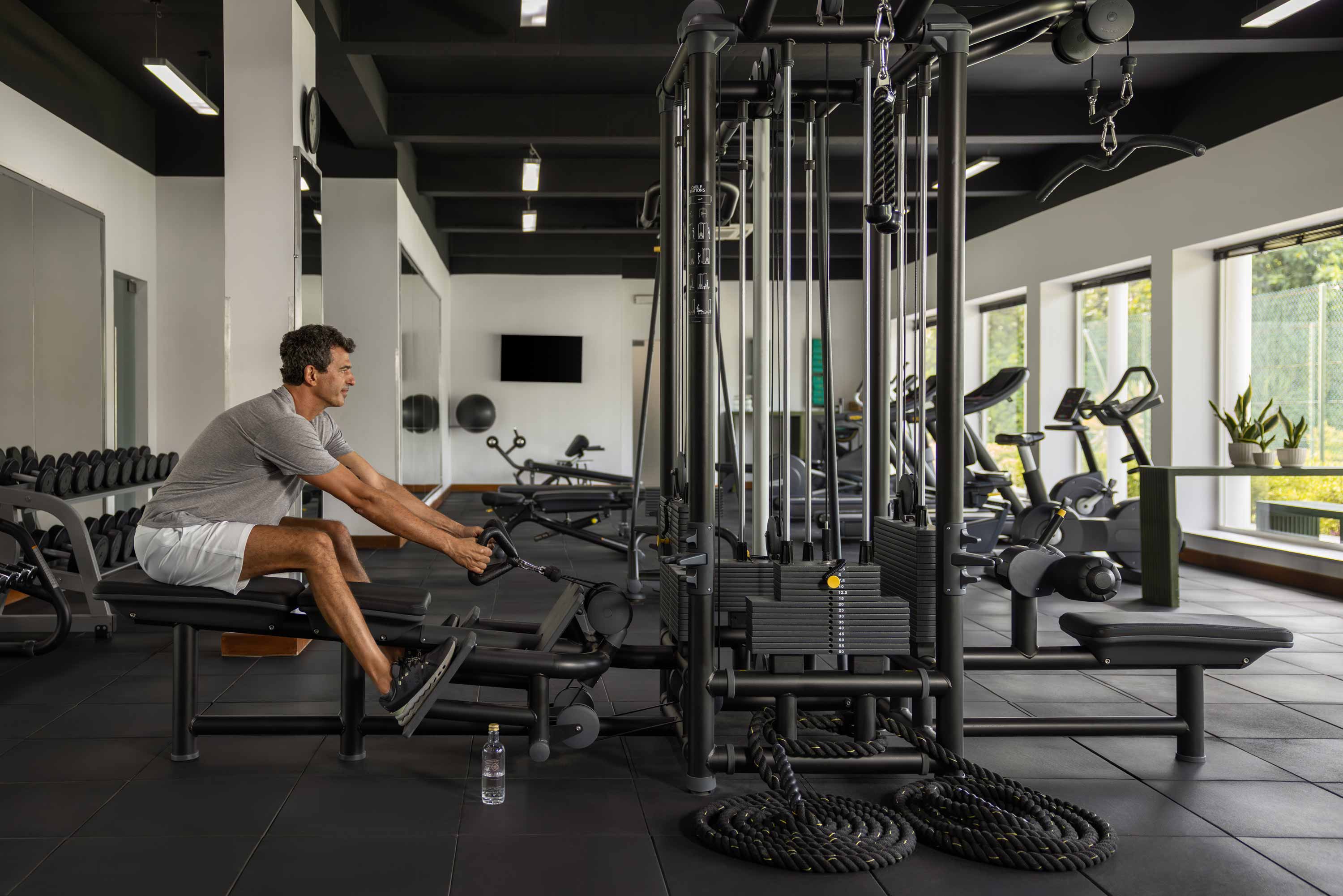 Gym & Sports Center