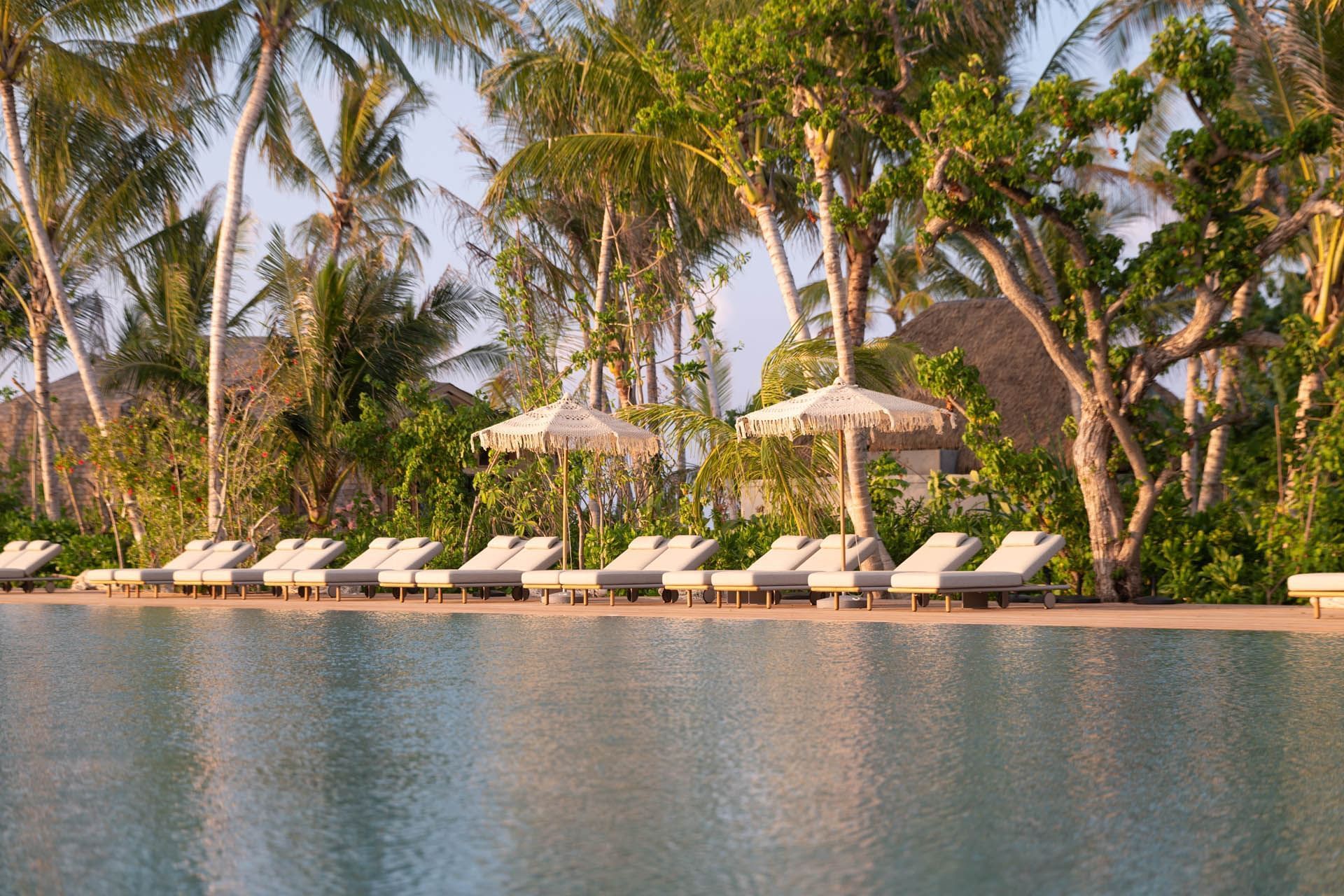 Pool & Strand