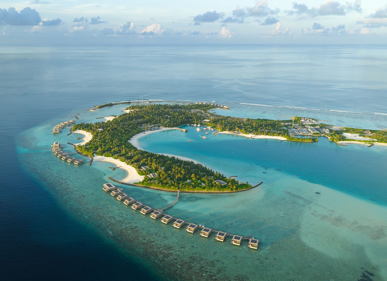 Patina Maldives, Fari Islands