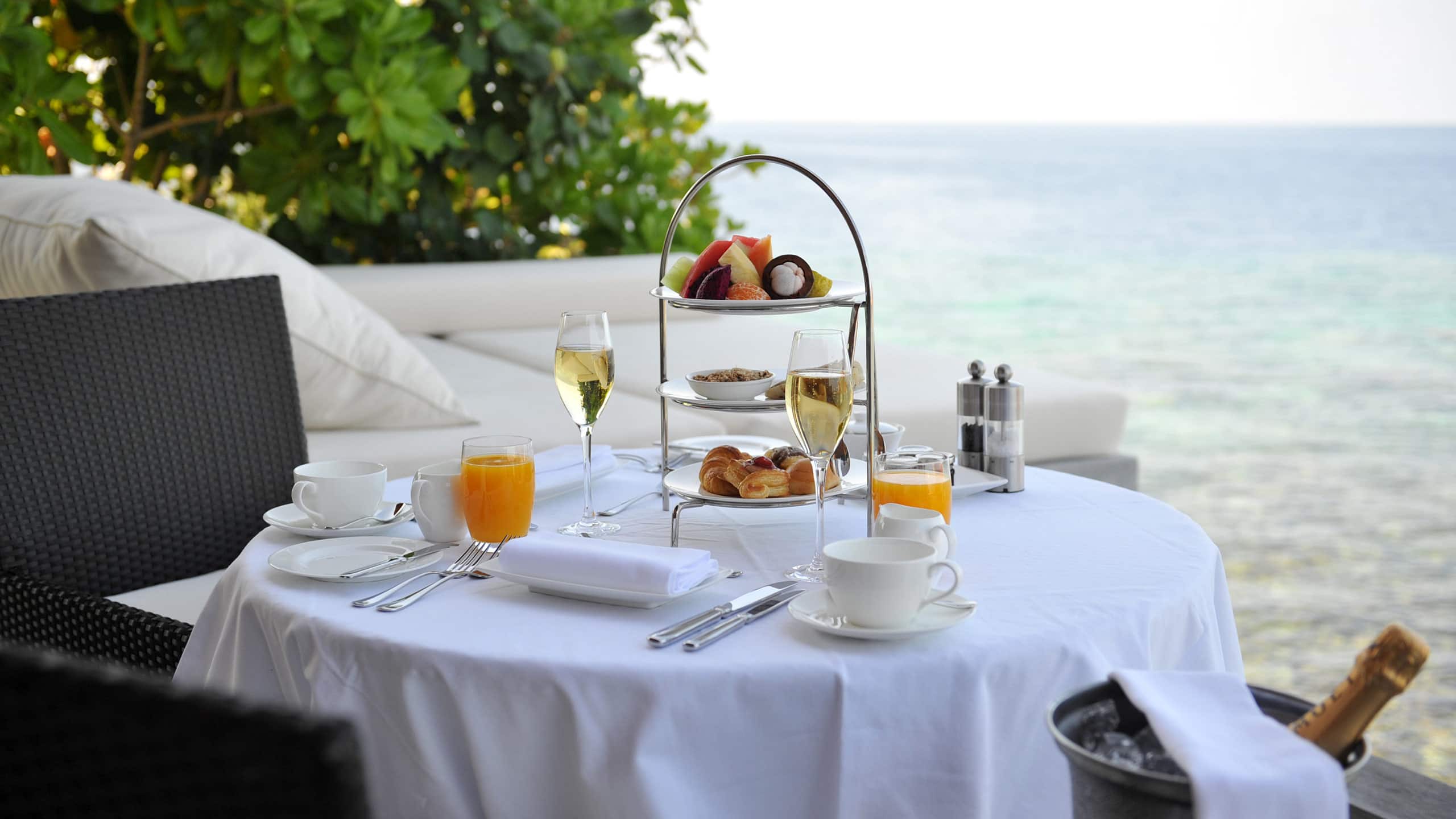 In-Villa Dining