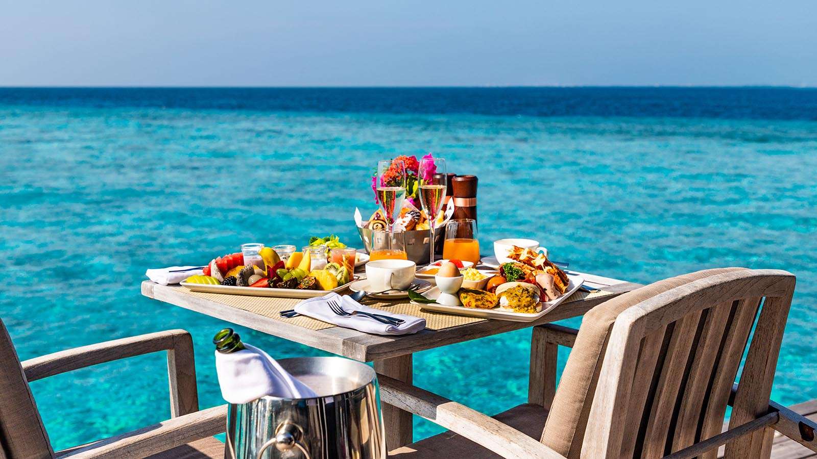 In-Villa Dining