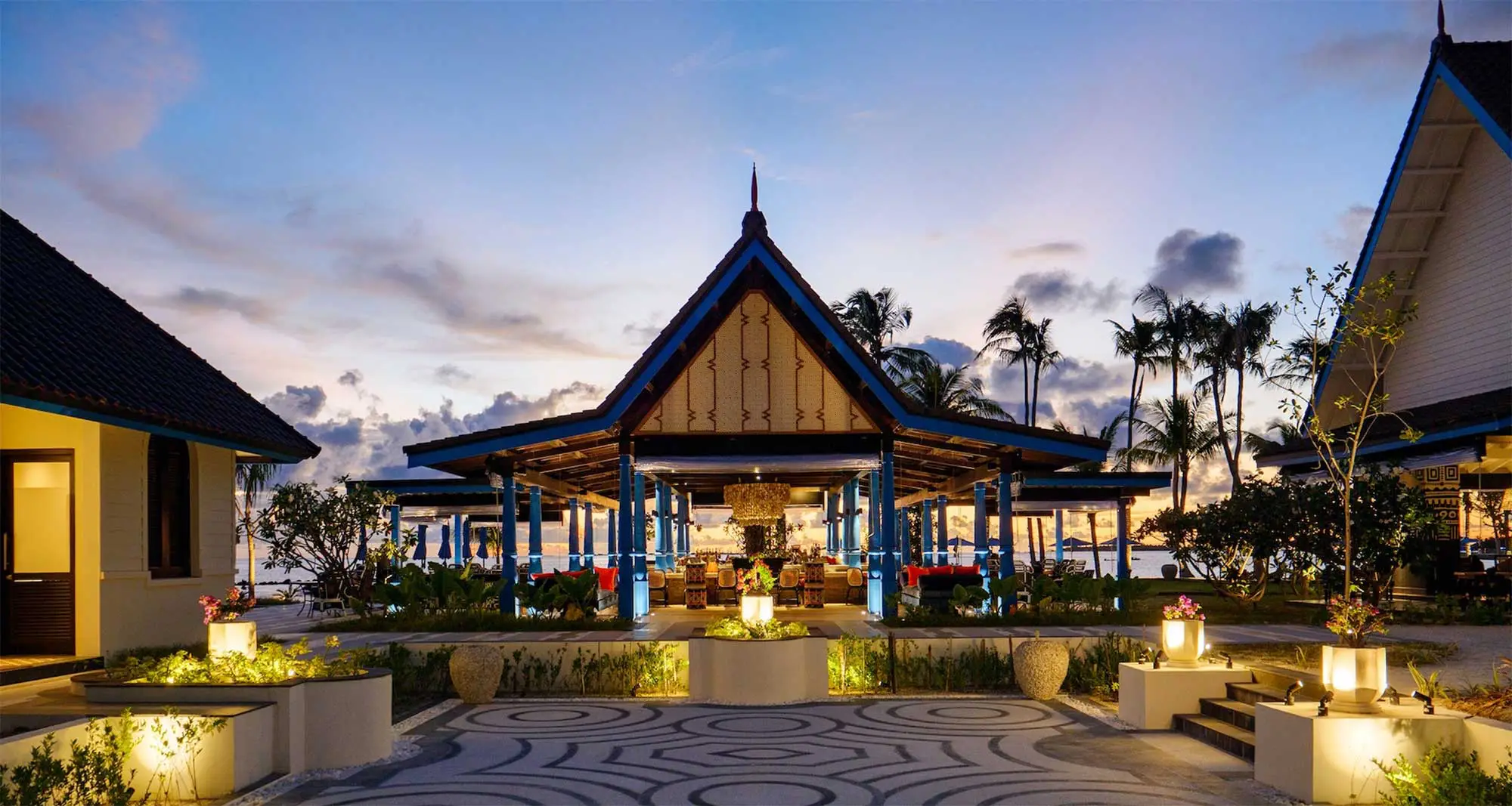 Pool Bar