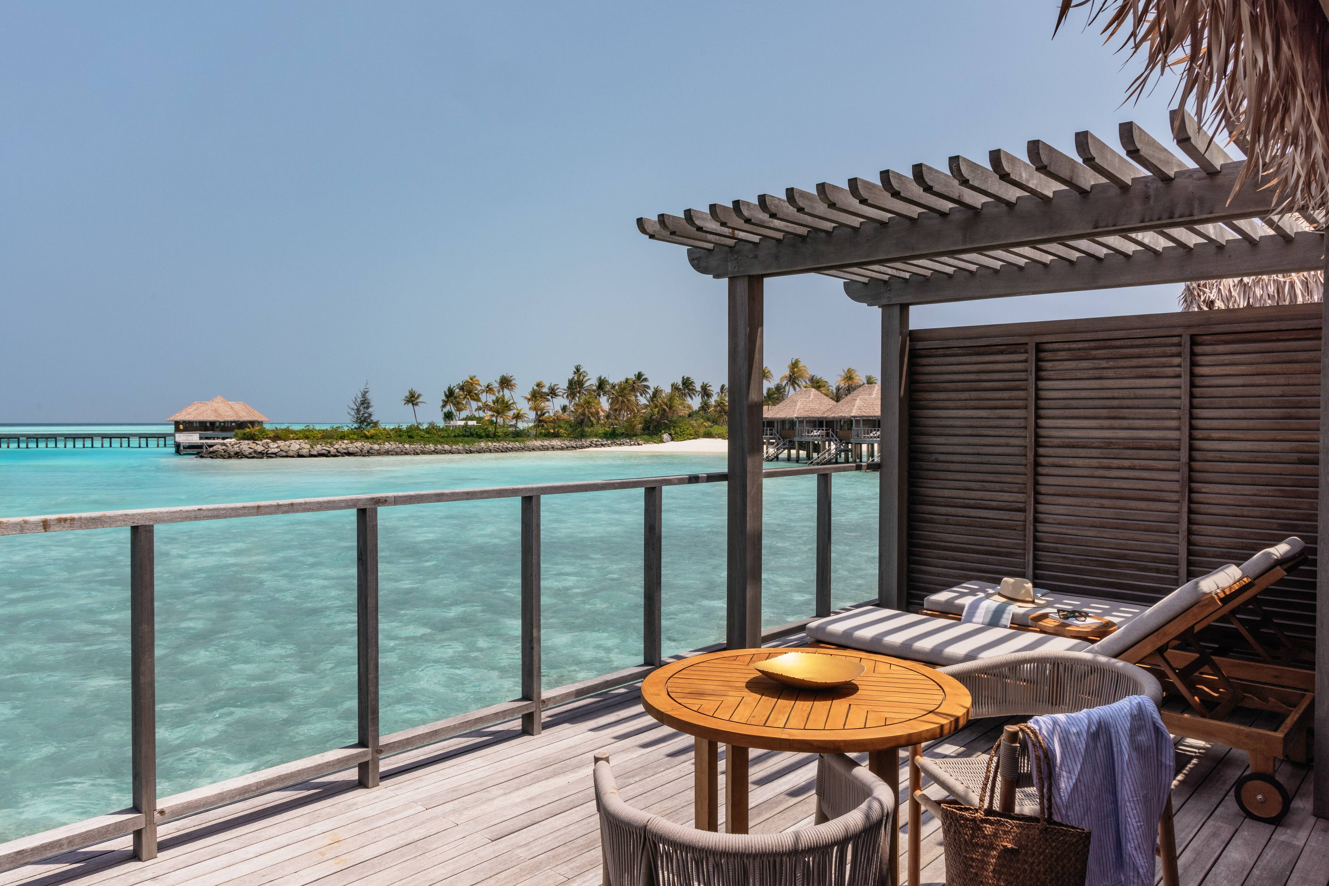 Meliá Whale Lagoon Maldives – Overwater-Terrasse