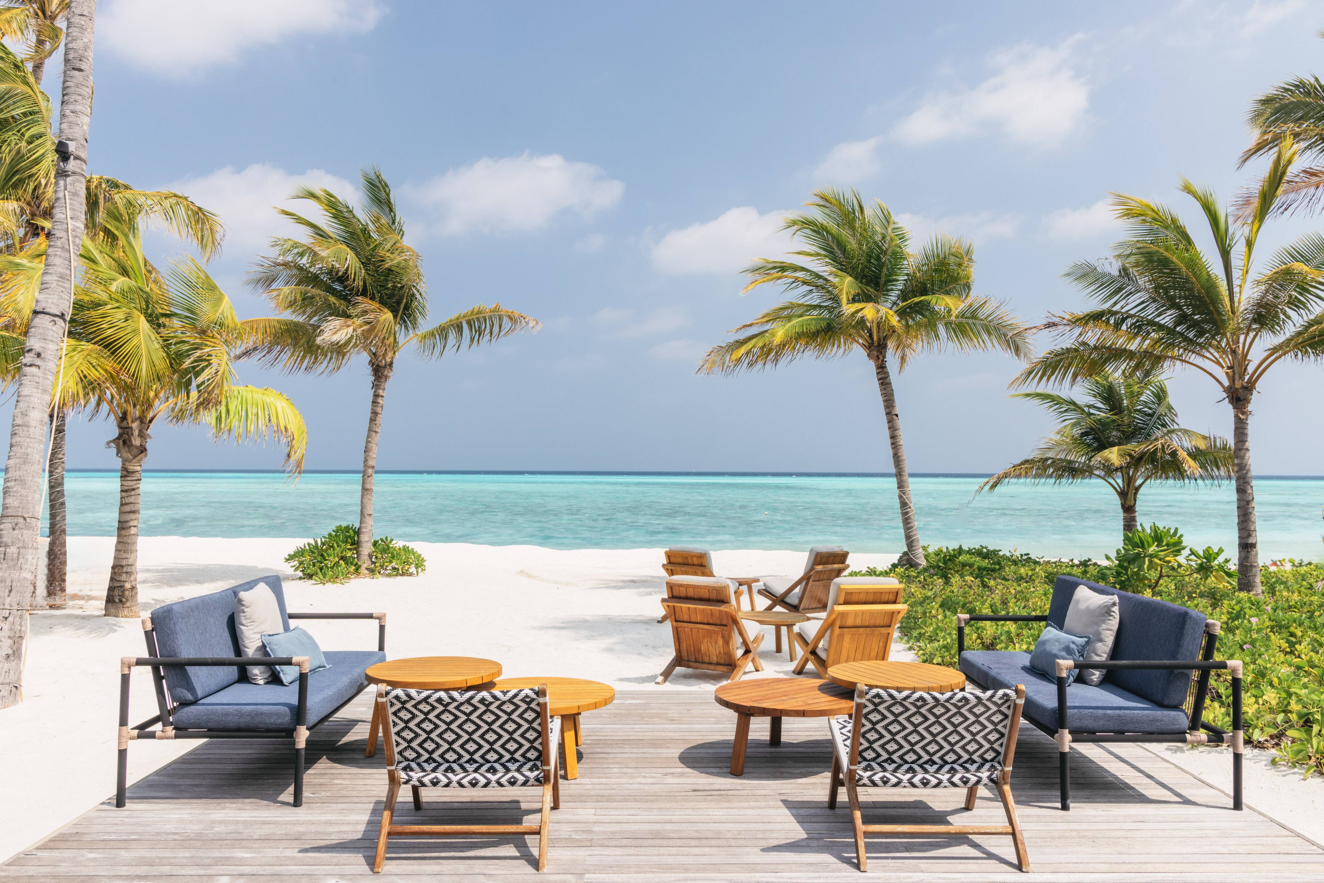 Meliá Whale Lagoon Maldives – Strandlounge