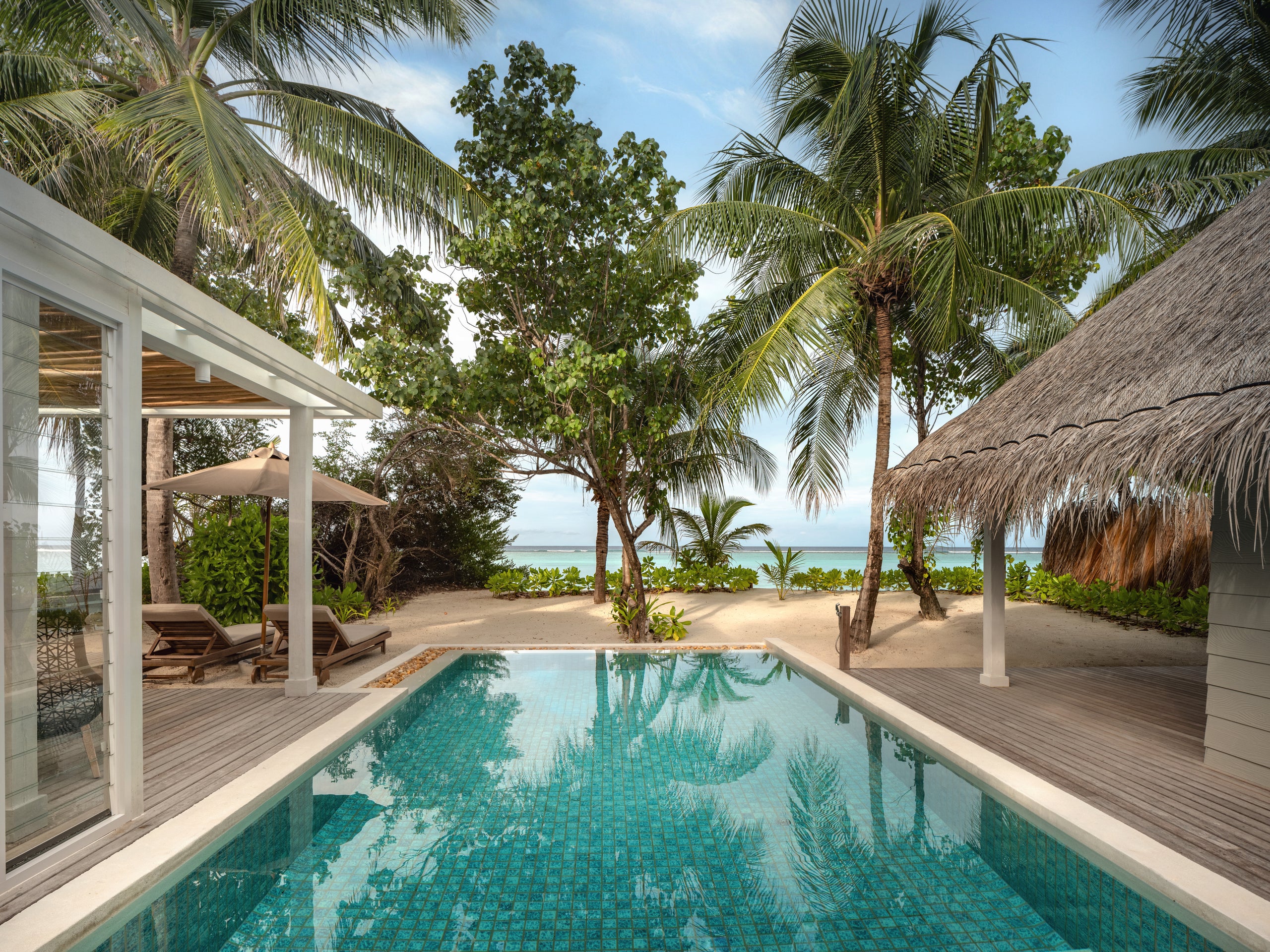 Deck der Deluxe Beach Villa Suite