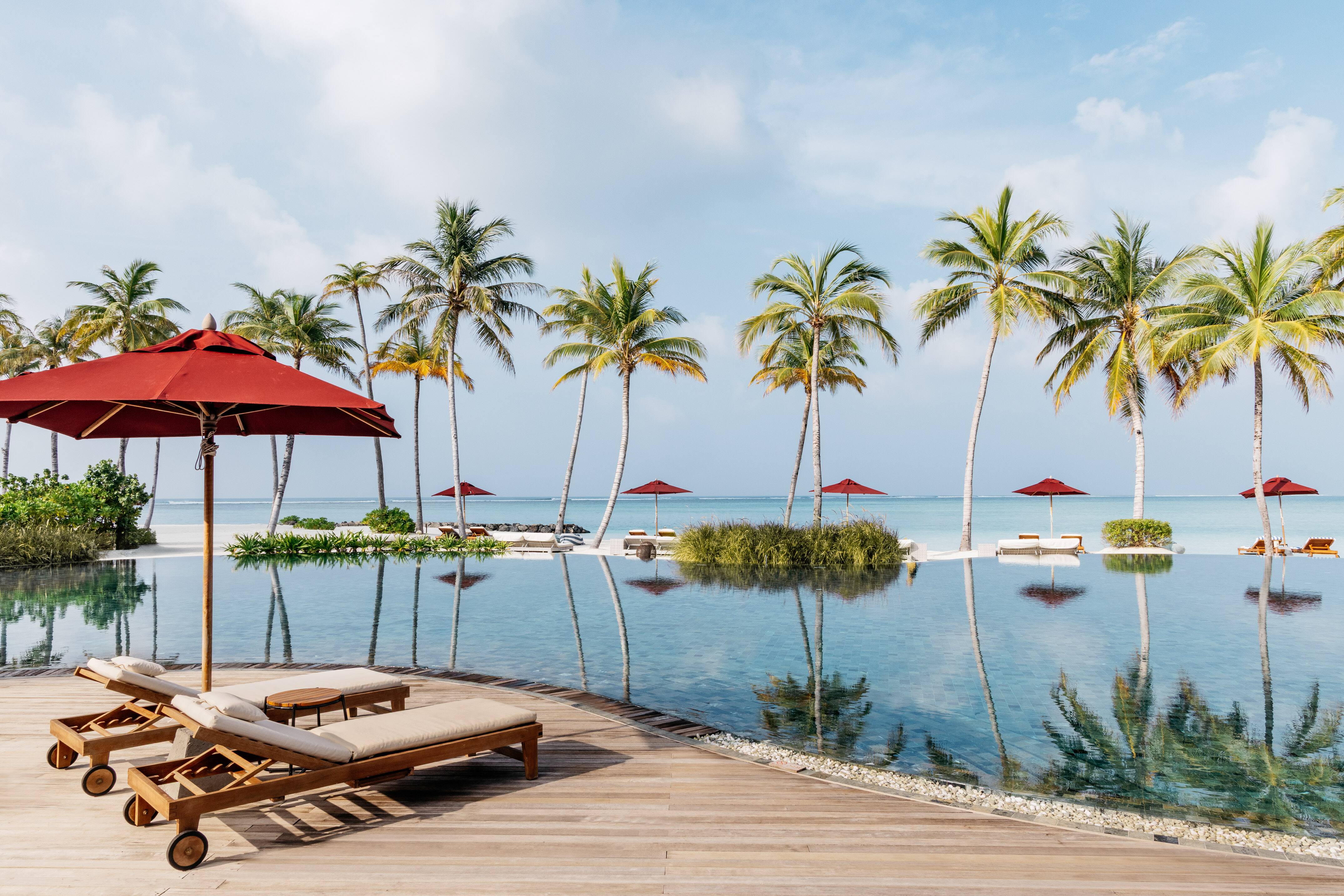 Meliá Whale Lagoon Maldives – Infinity-Pool