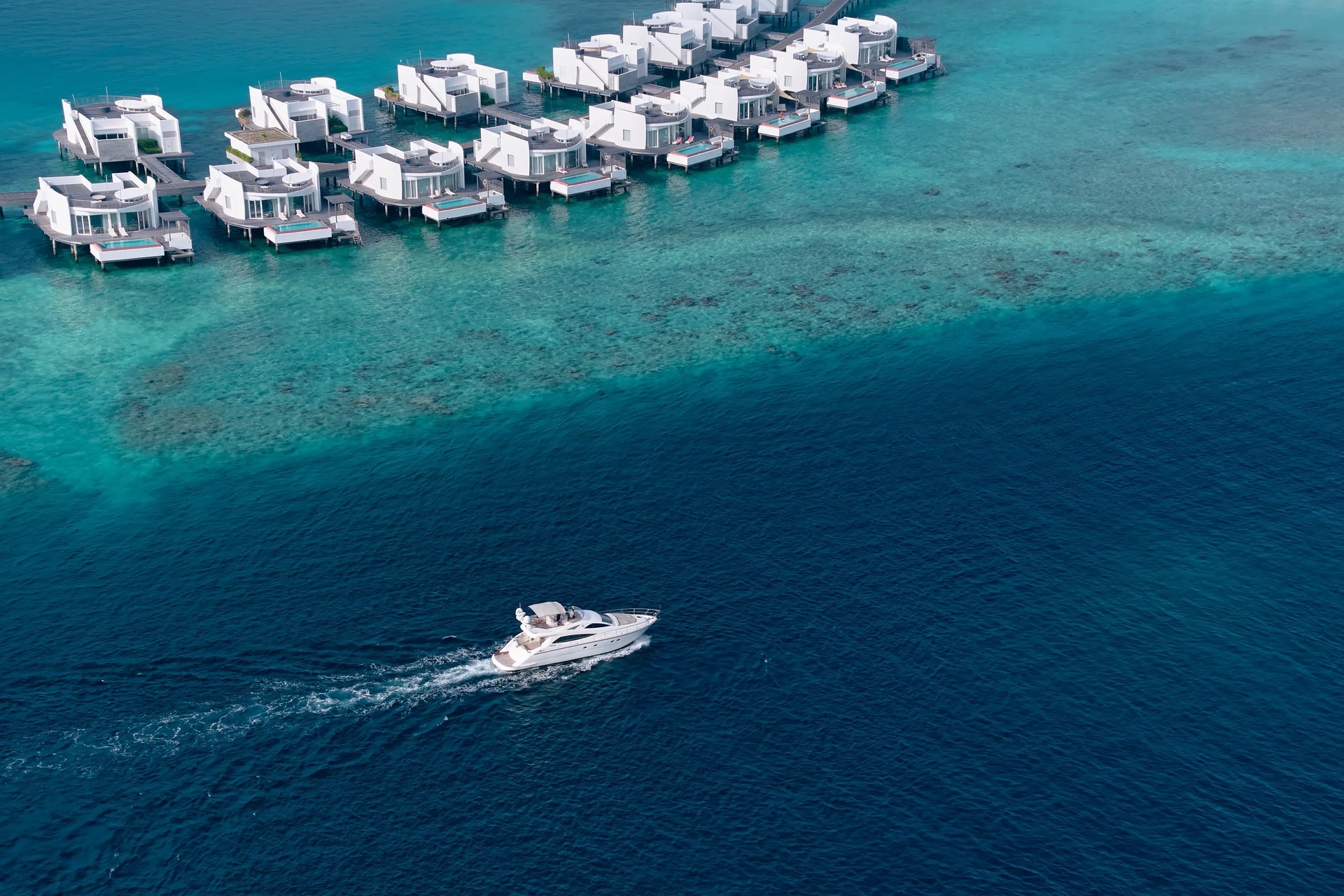 Overwater-Villen in der Lagune