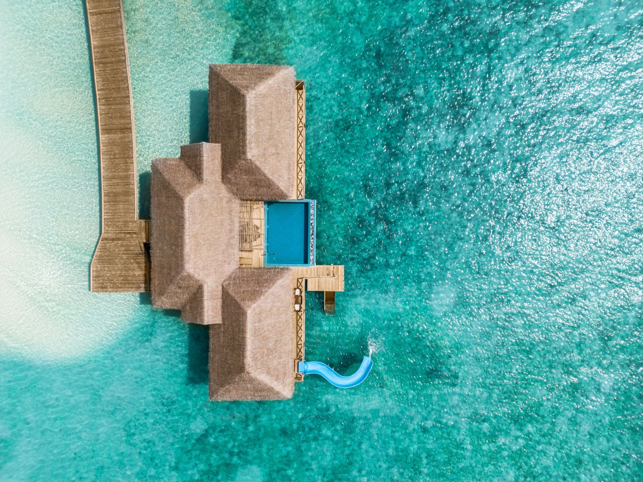 Überwasser-Poolvilla