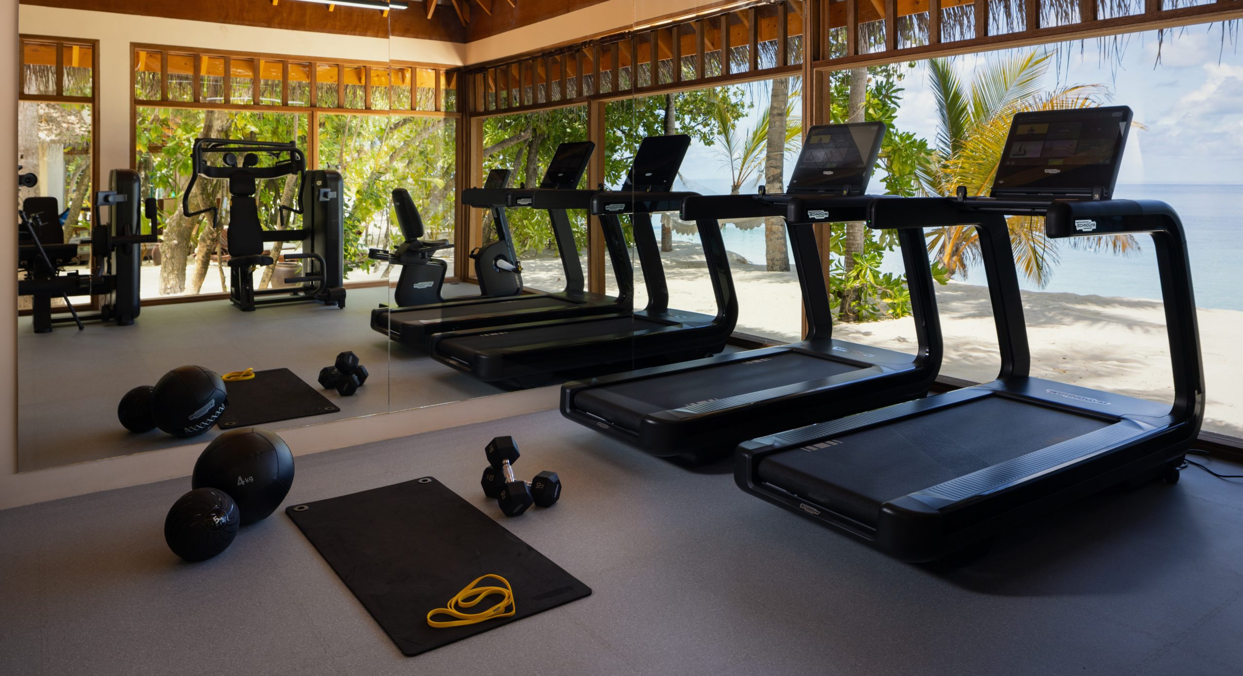 Fitnessbereich im Grünen