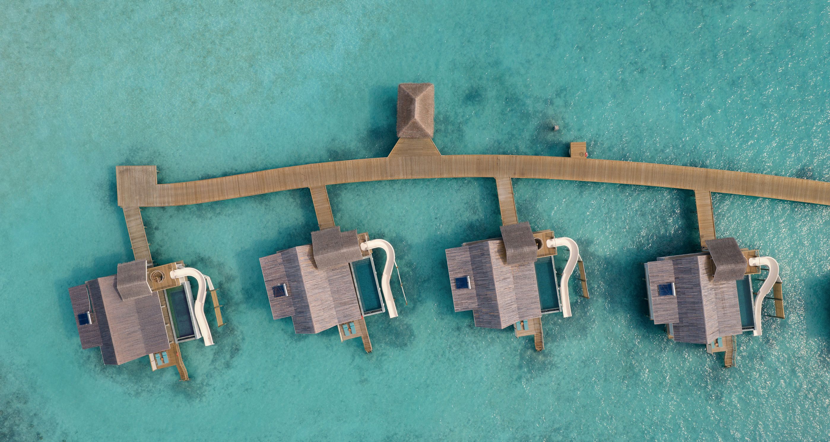 Wasserpoolvilla an der Lagune