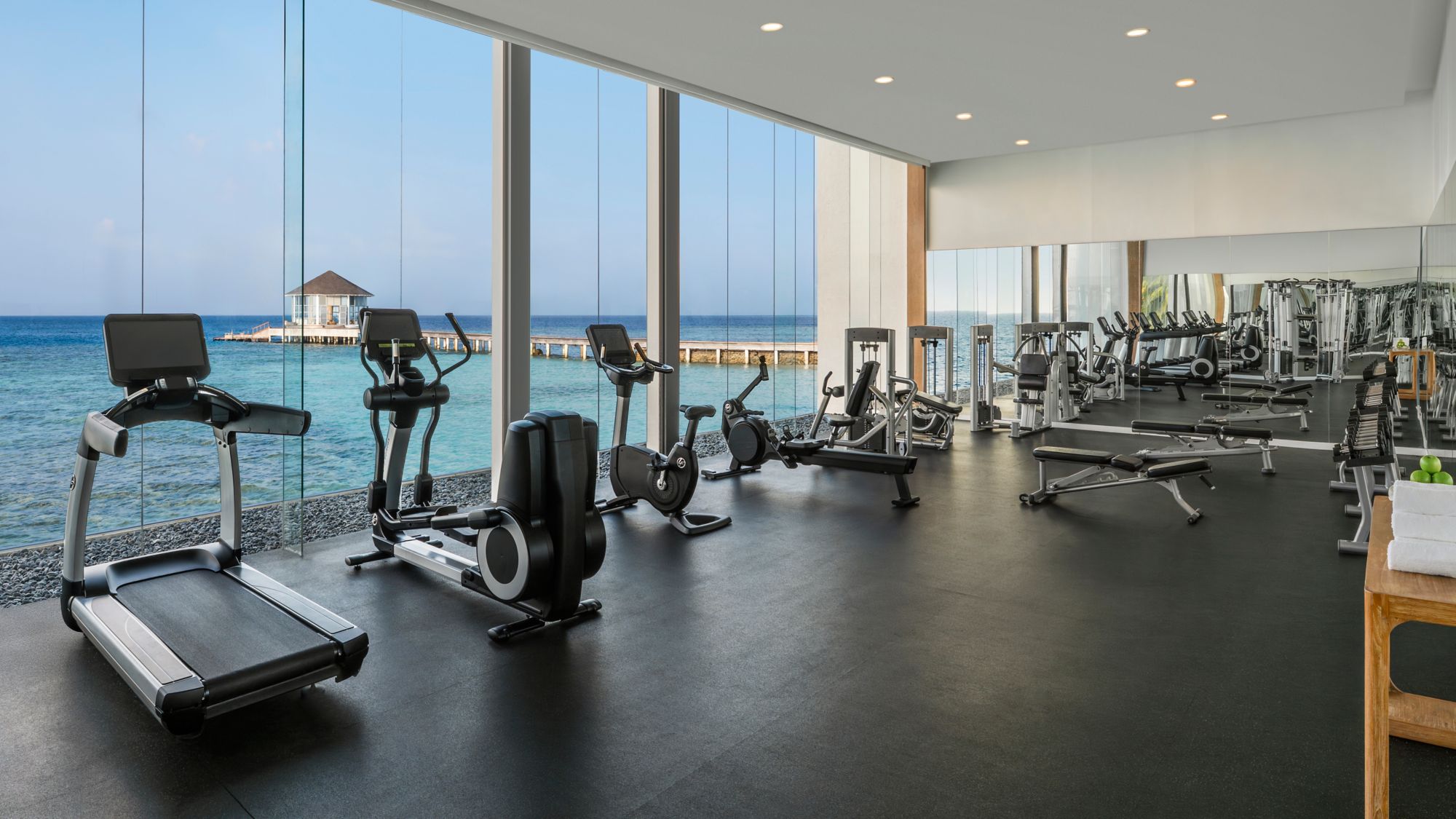 Fitness Studio über der Lagune