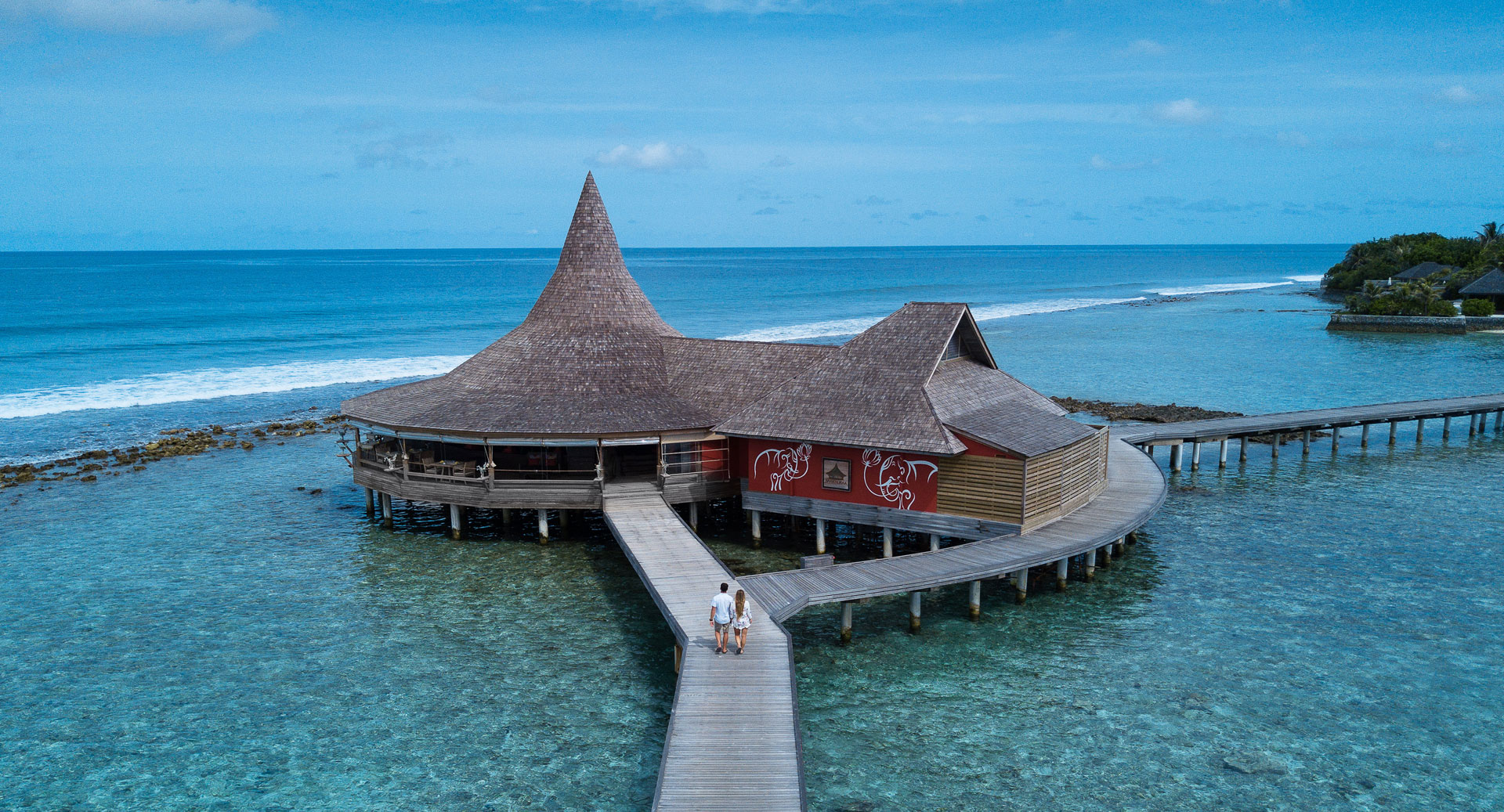 Baan Huraa am Abend