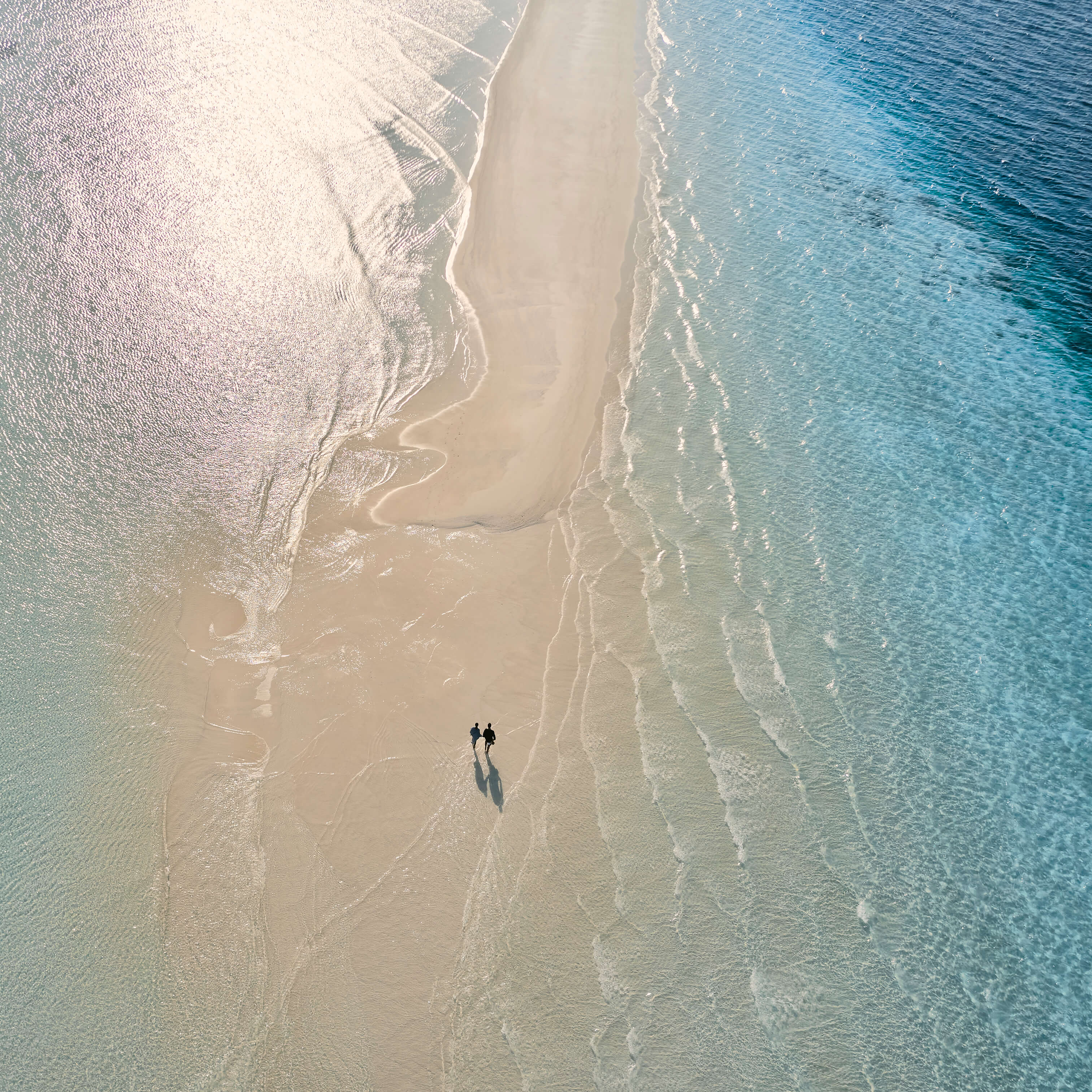 COMO Cocoa Island – Spaziergang am Strand