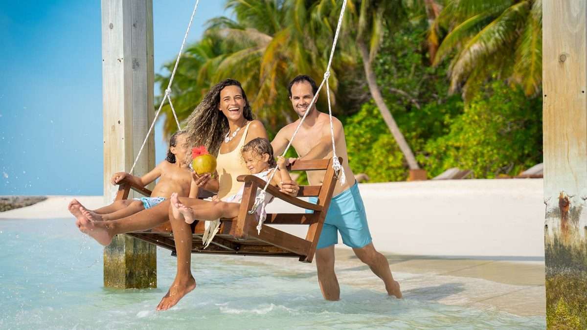 Familienmoment auf Lily Beach