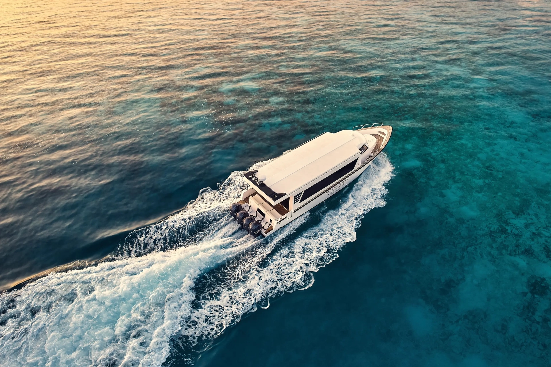 Anreise per Schnellboot