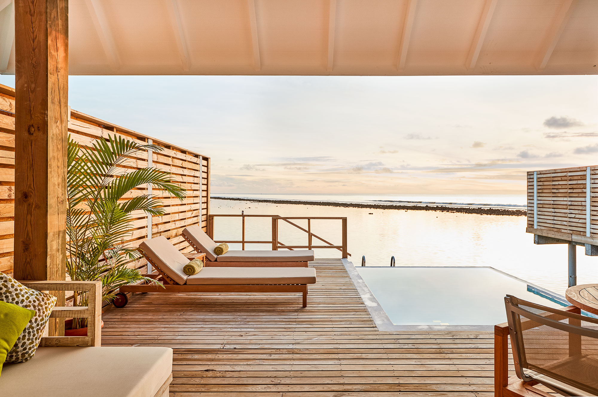 Sonnendeck einer Wasservilla