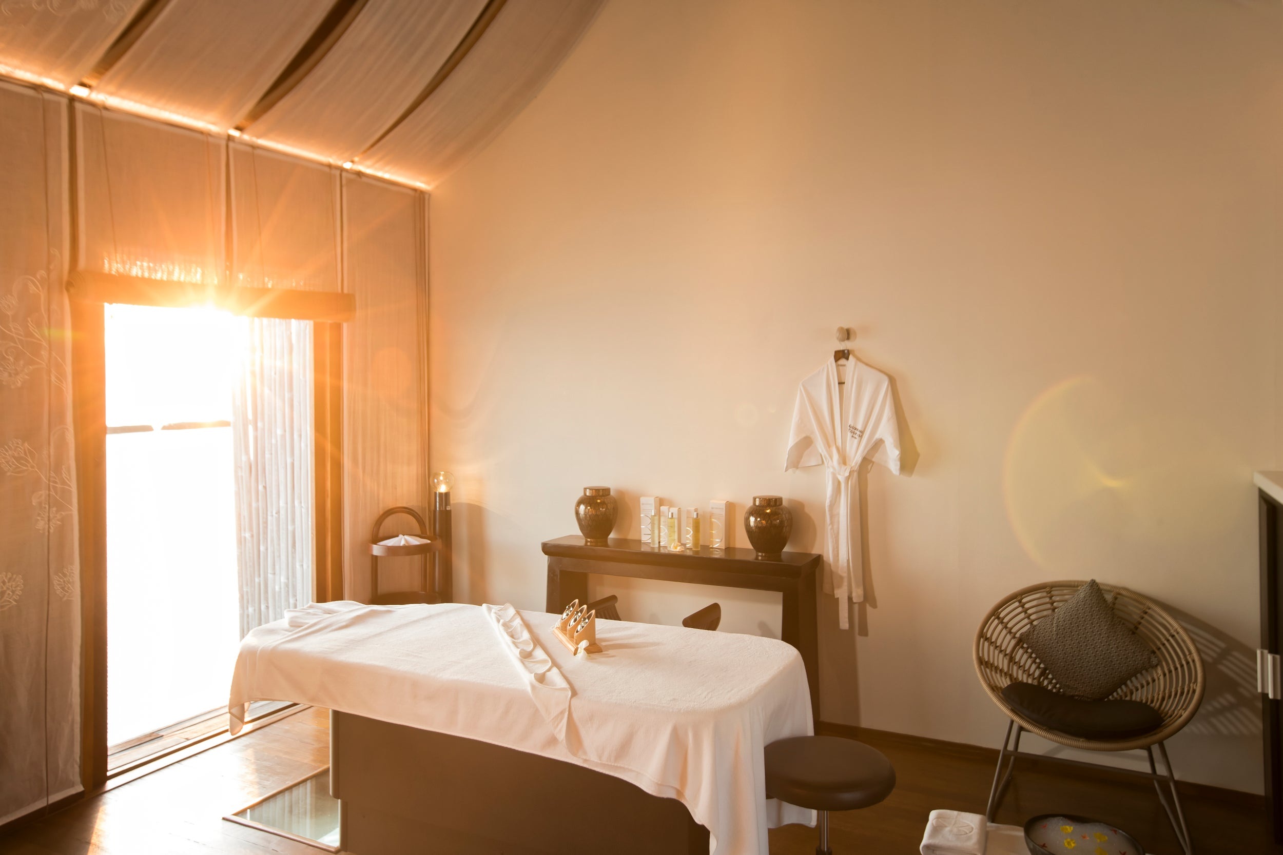 Constance Moofushi – Constance Spa