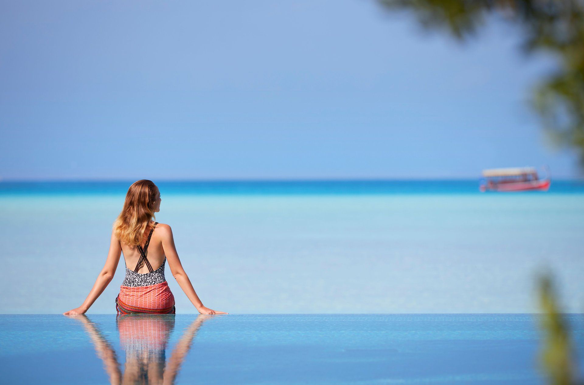 Pool mit Blick auf die Lagune