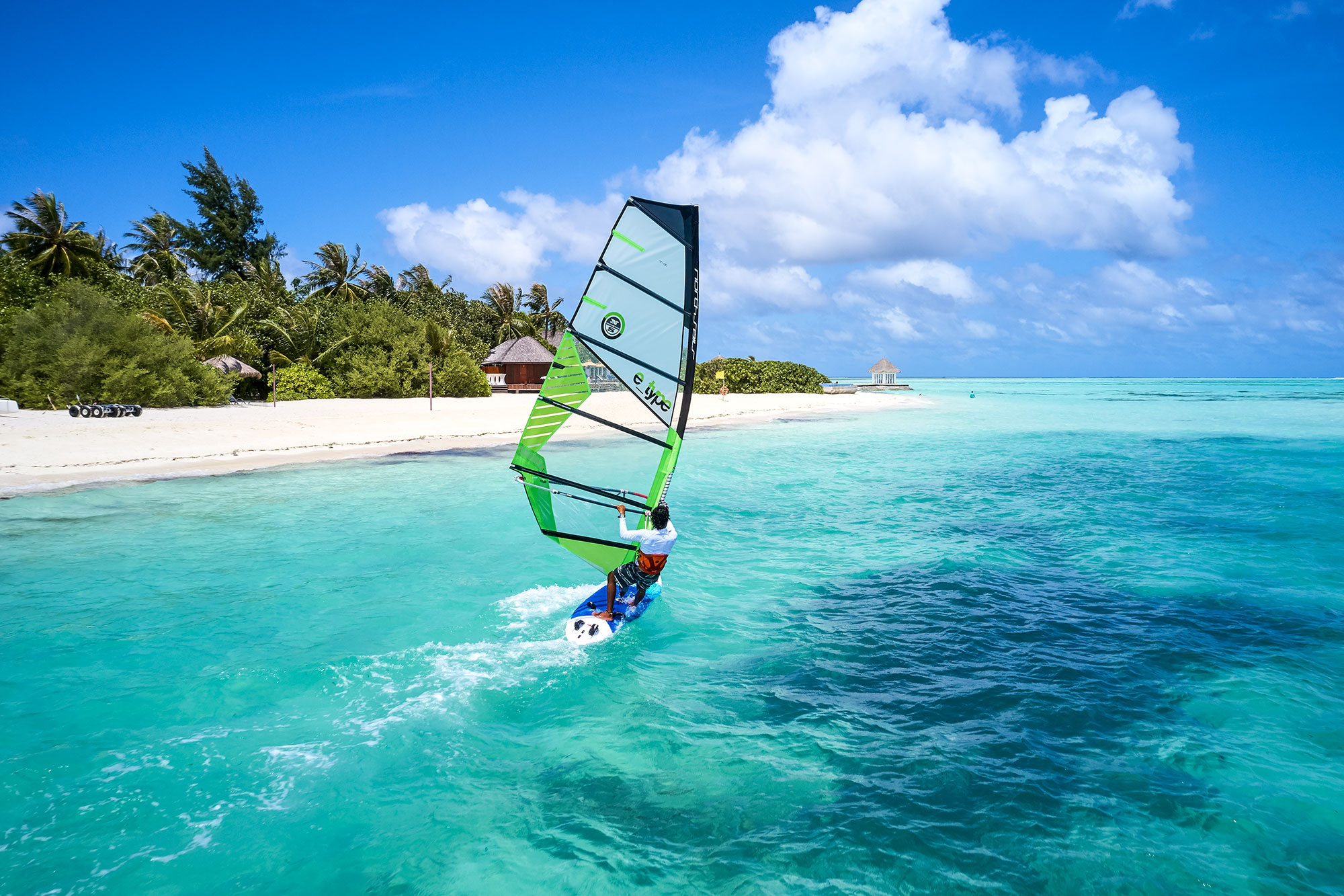 Windsurfen im Süd-Malé-Atoll