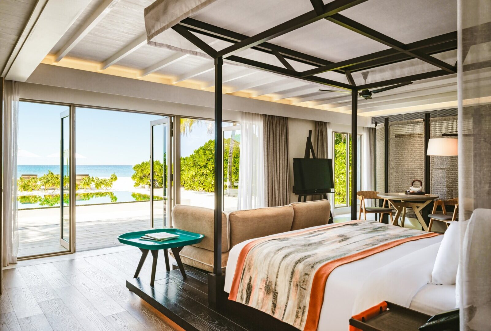 Strandresidenz direkt am Strand mit zwei Schlafzimmern, Pool und Club-Vorteilen - Bild 3