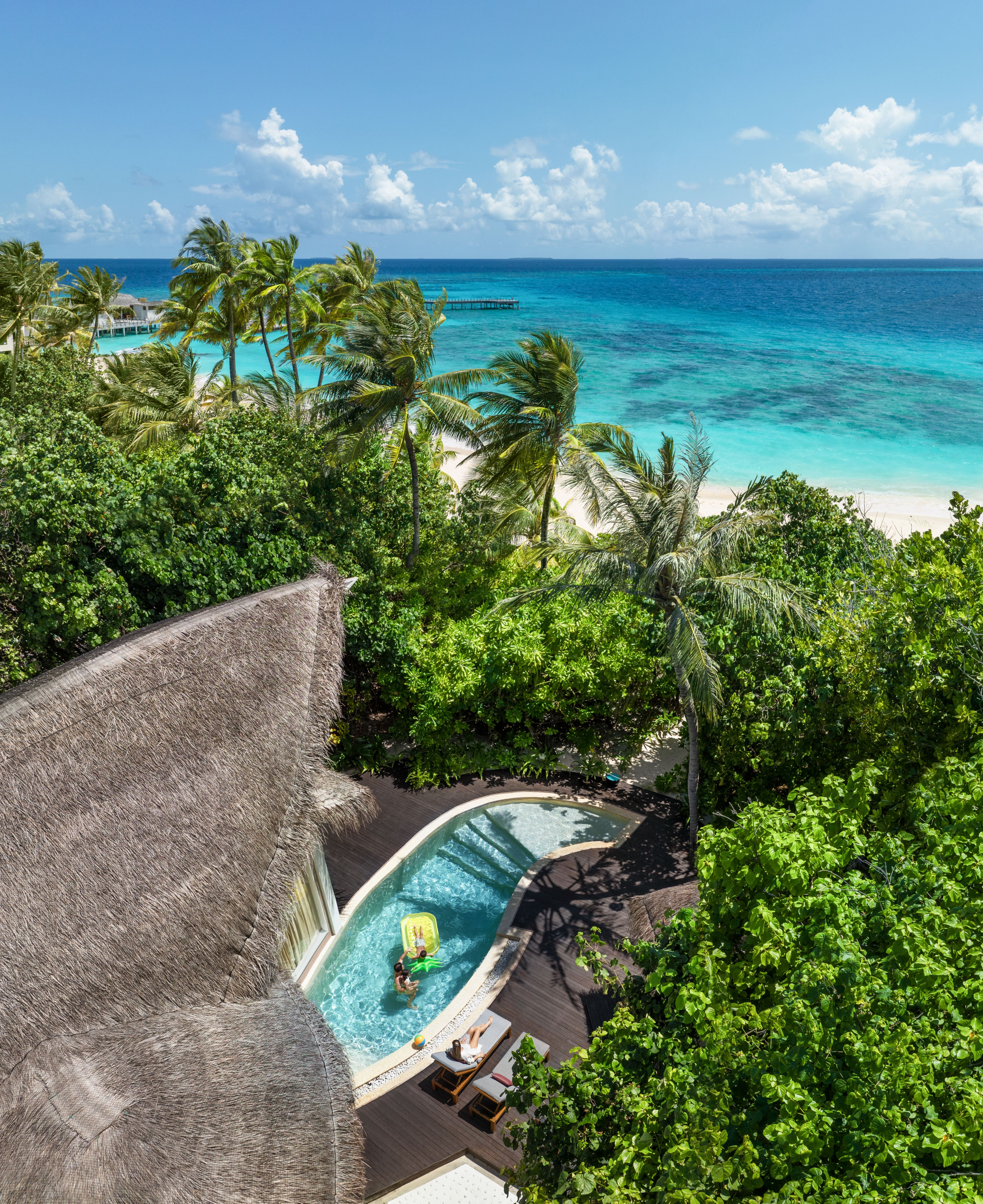 Duplex-Strandvilla mit privatem Pool
