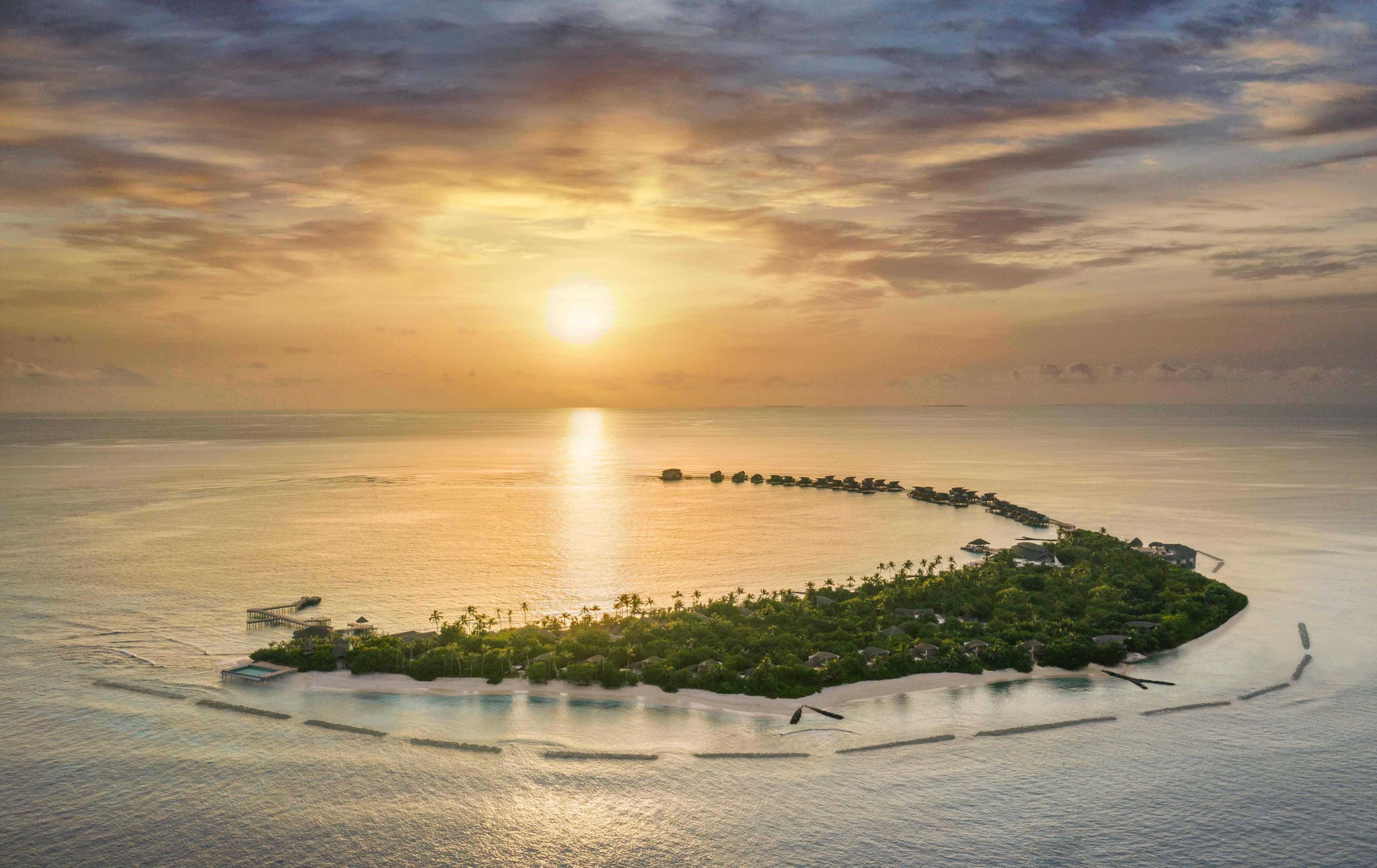 Insel Vagaru bei Sonnenuntergang