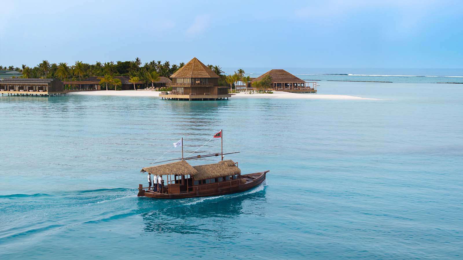 Traditionelles Boot in der Lagune