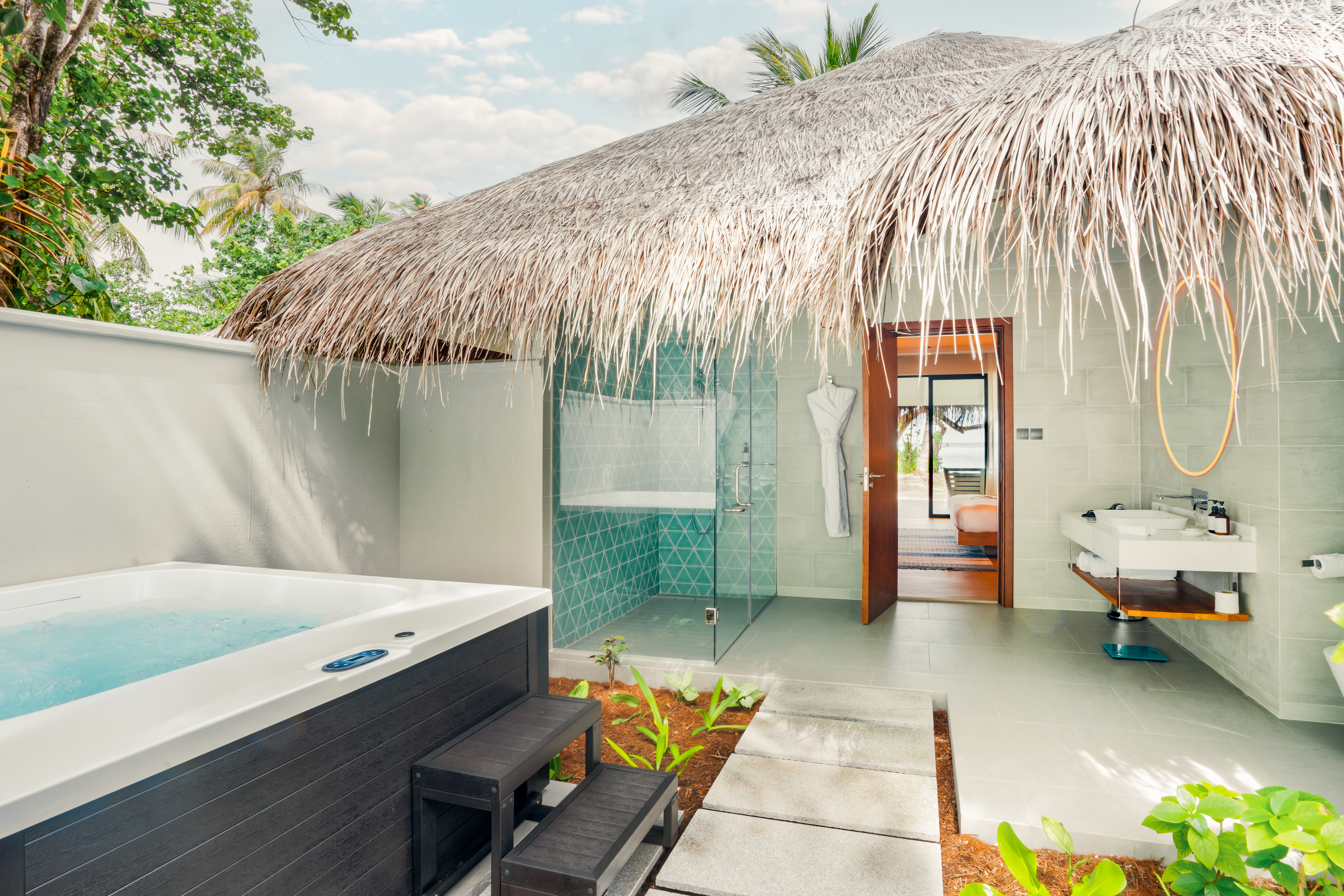 Sunset-Strandvilla mit Jacuzzi - Bild 2