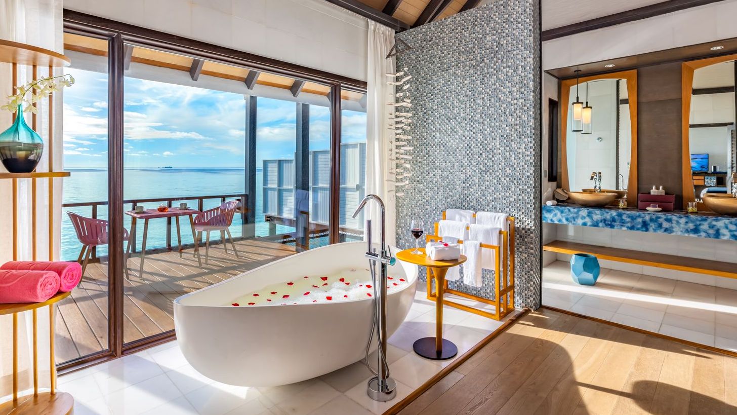 Wind-Villa mit Pool - Bild 3
