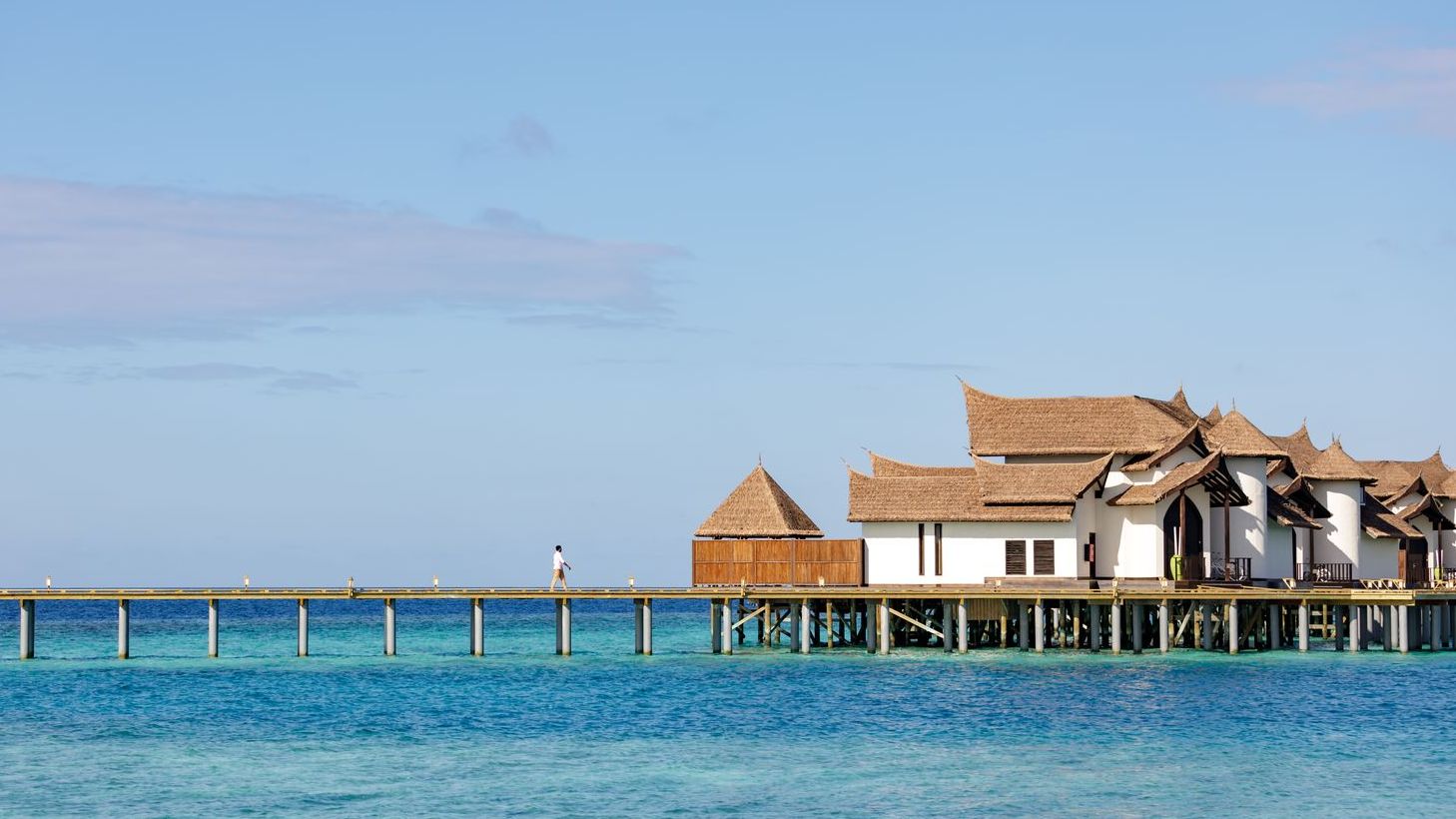 Überwasser-Poolresidenz mit Rutsche und zwei Schlafzimmern - Bild 1