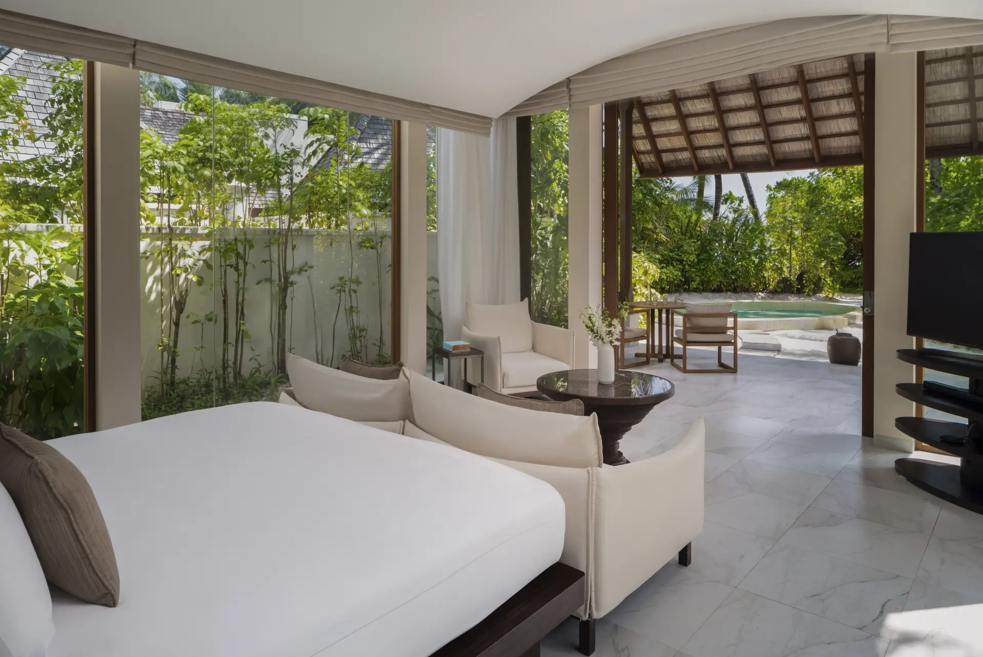 Deluxe-Strandvilla mit zwei Schlafzimmern und Pool - Bild 1