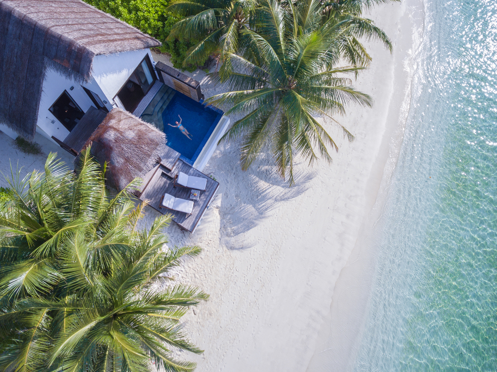 Strandvilla mit Pool - Bild 1
