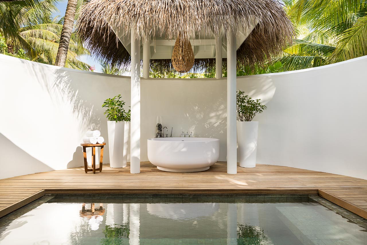 Strandvilla mit Pool - Bild 1