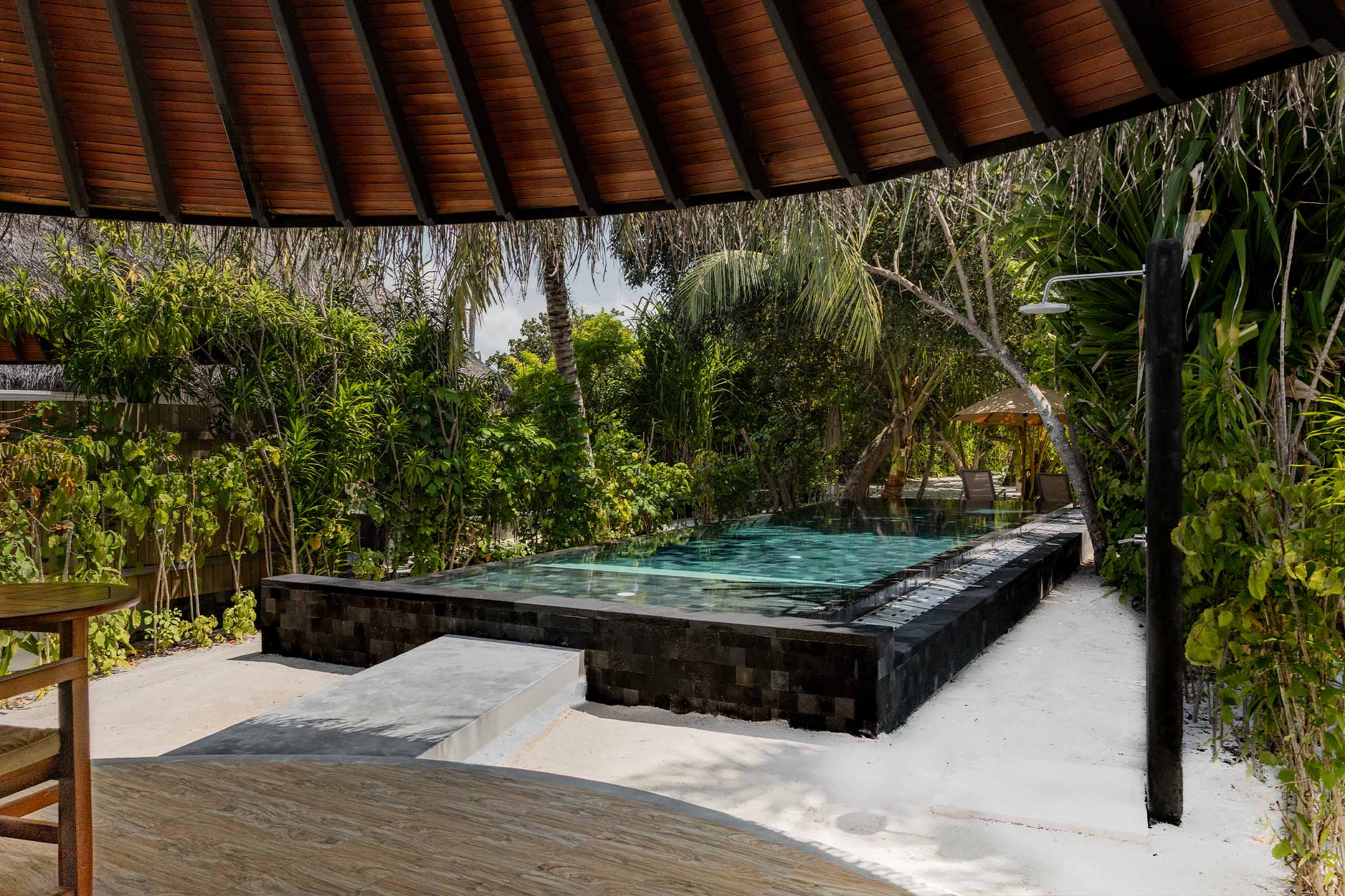 Strandvilla mit Pool - Bild 3