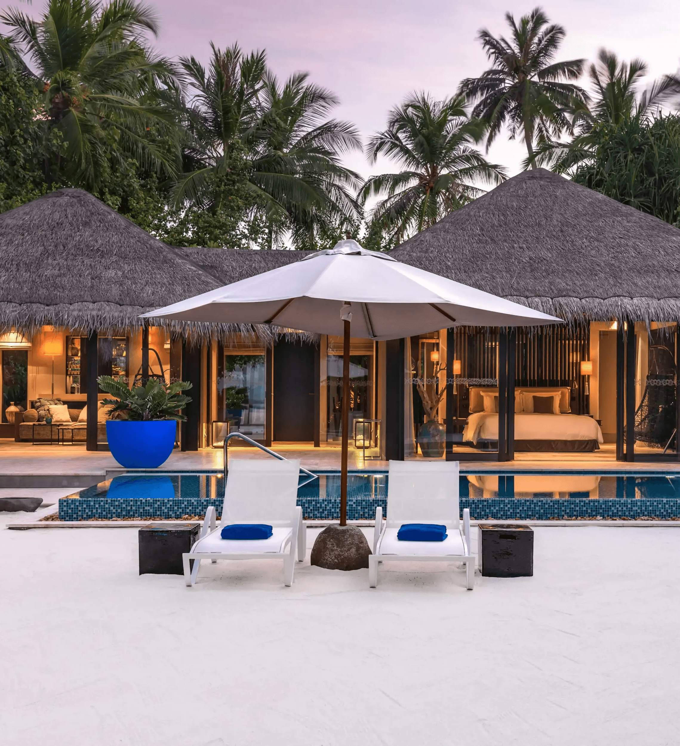 Deluxe-Strandvilla mit Pool - Bild 2