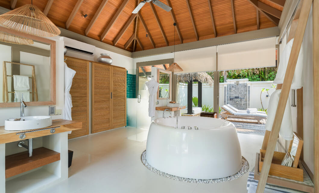 Deluxe-Strandvilla mit privatem Familienpool - Bild 3