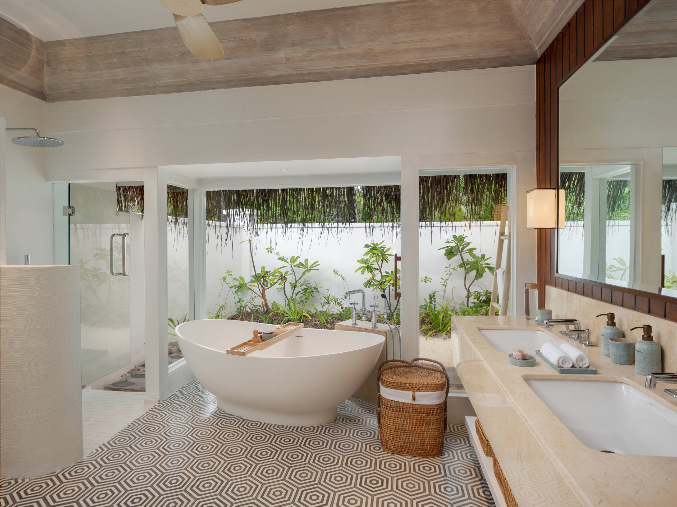 Deluxe Beach Villa Suite mit Pool - Bild 3
