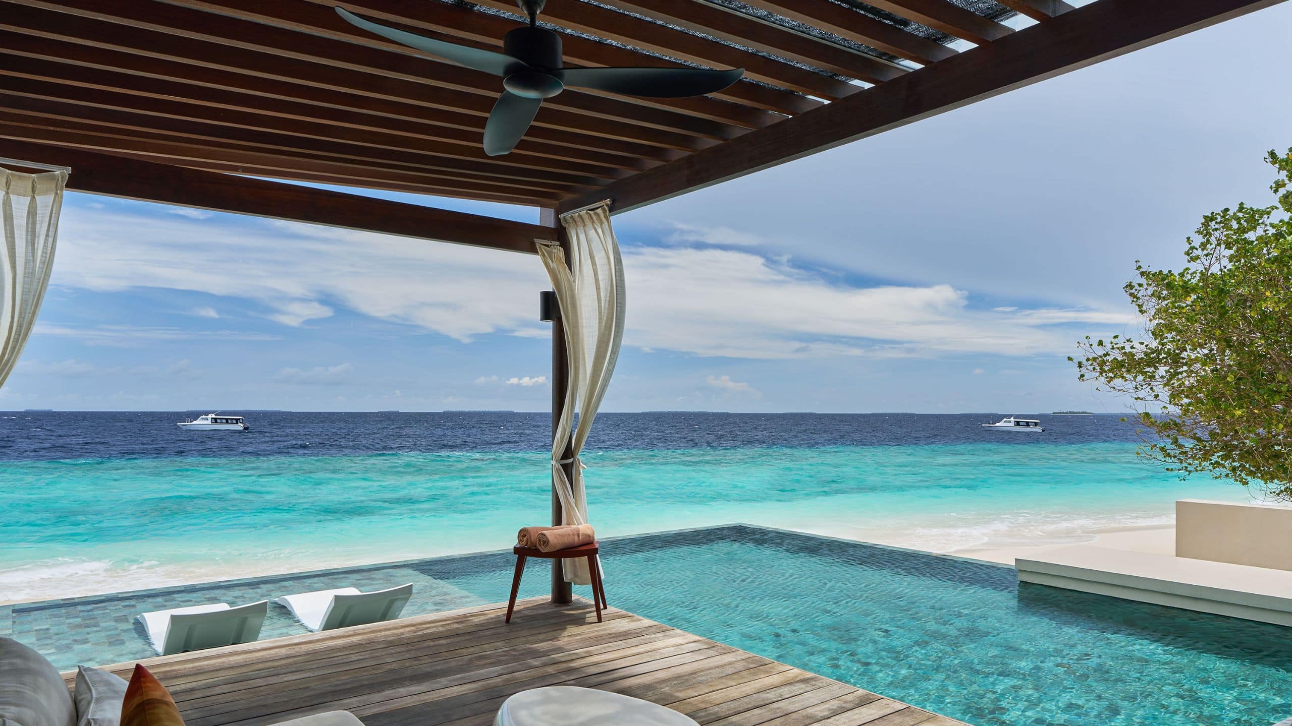 Deluxe Villa am Strand und Pool - Bild 3