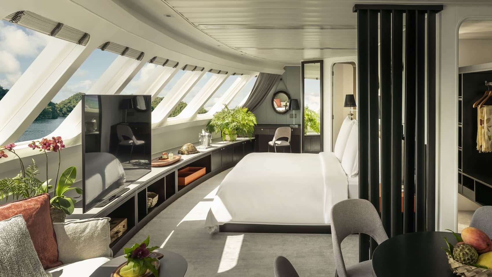 Explorer-Suite - Bild 1