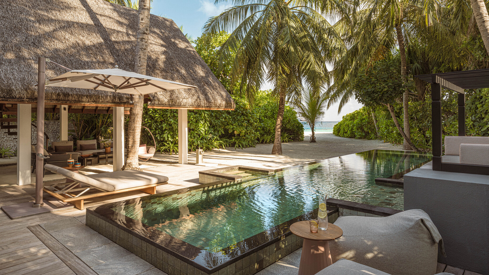 Familien-Strandvilla mit Pool - Bild 1