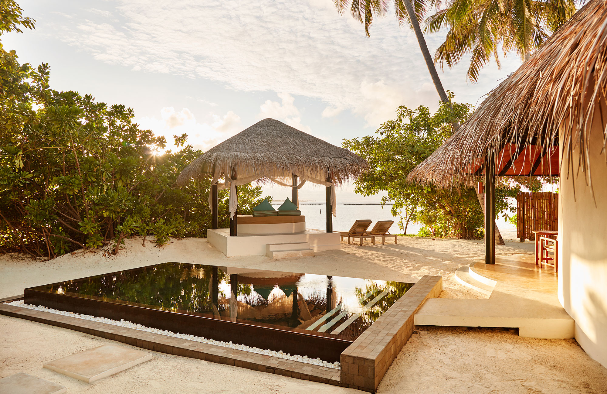 Familien-Deluxe-Strandvilla mit Pool - Bild 1
